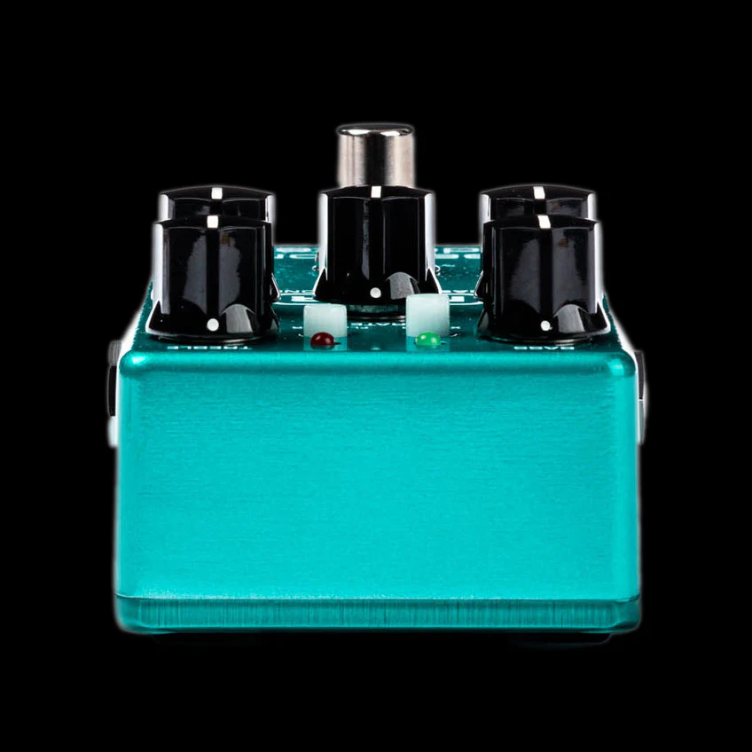 MXR M83 Bass Chorus Deluxe Guitar Pedal - Image 6