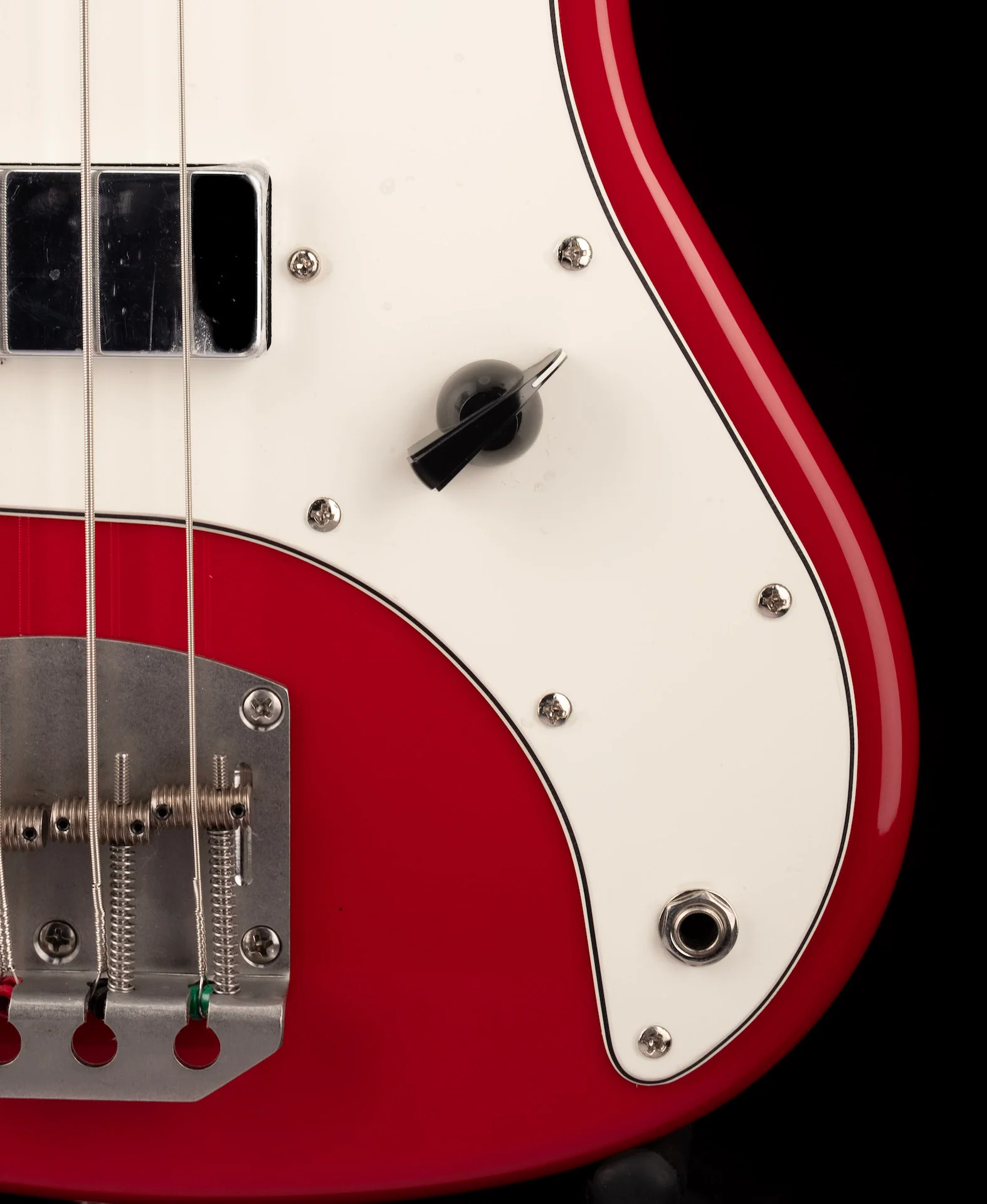 Nordstrand Audio Acinonyx Short Scale Bass - Dakota Red w/ Parchment Guard - Image 9