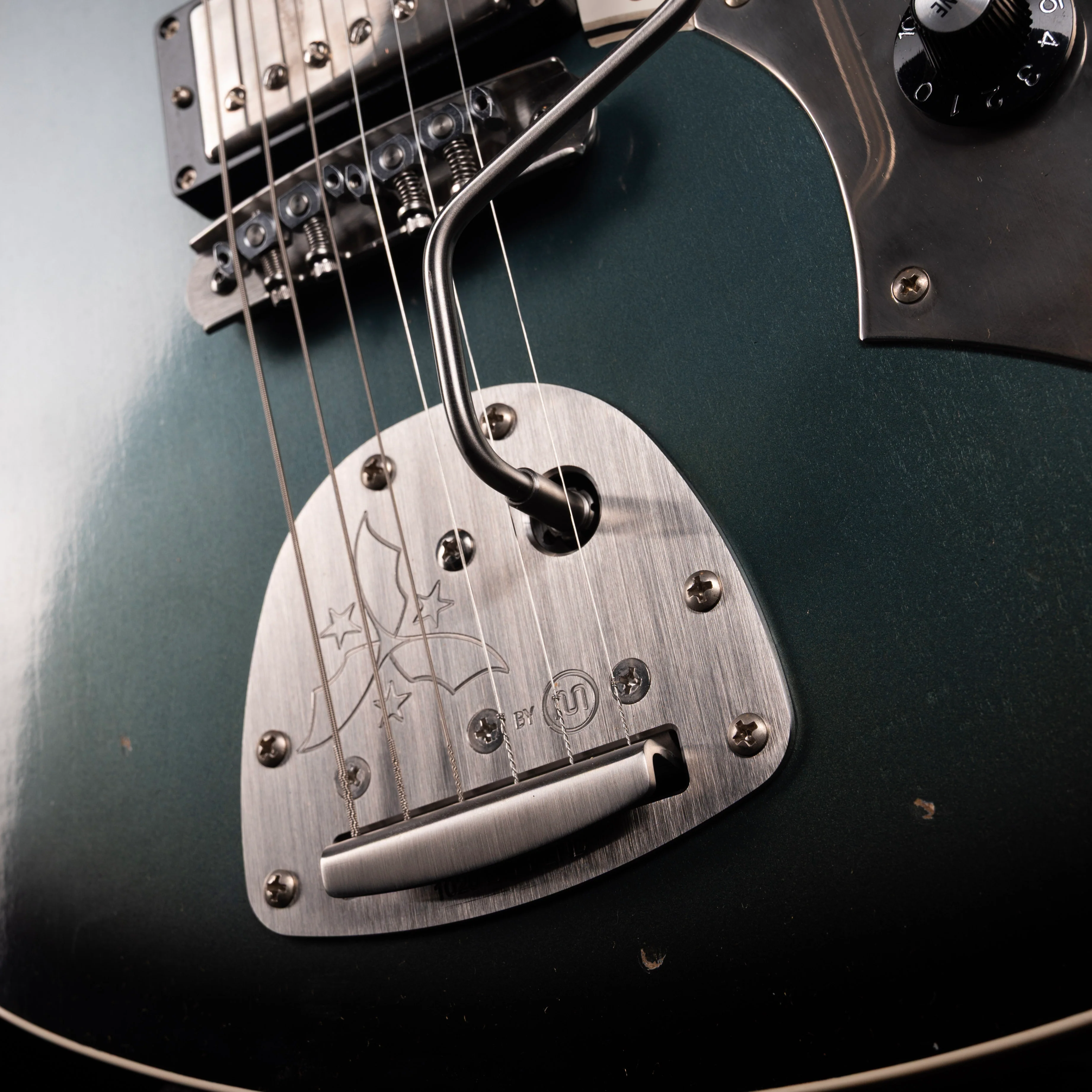 Novo Limited Miris JHH Maple Top Light Distress Pelham Burst with Case - Image 4