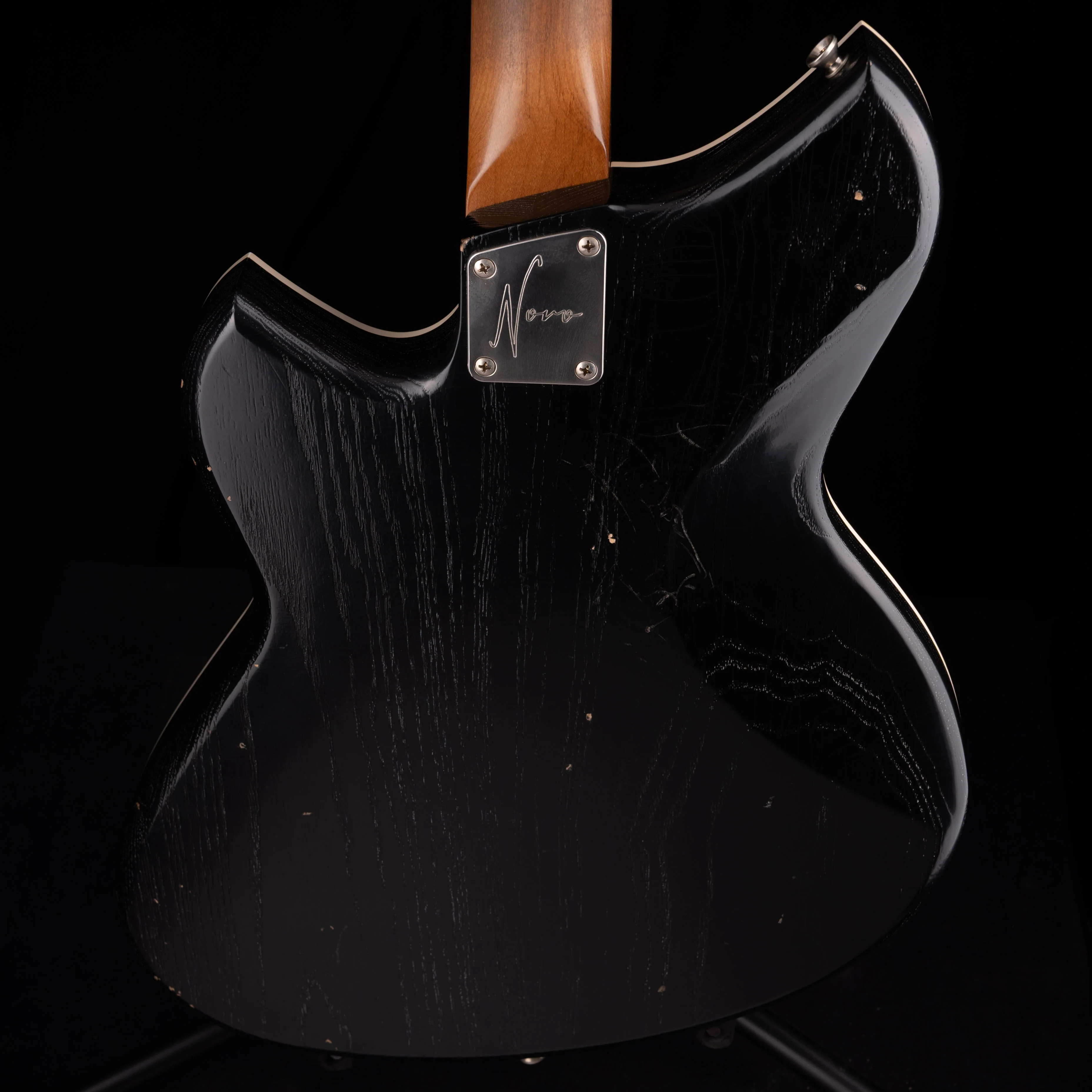 Novo Miris J Light Distress Bull Black with Soft Case - Image 14
