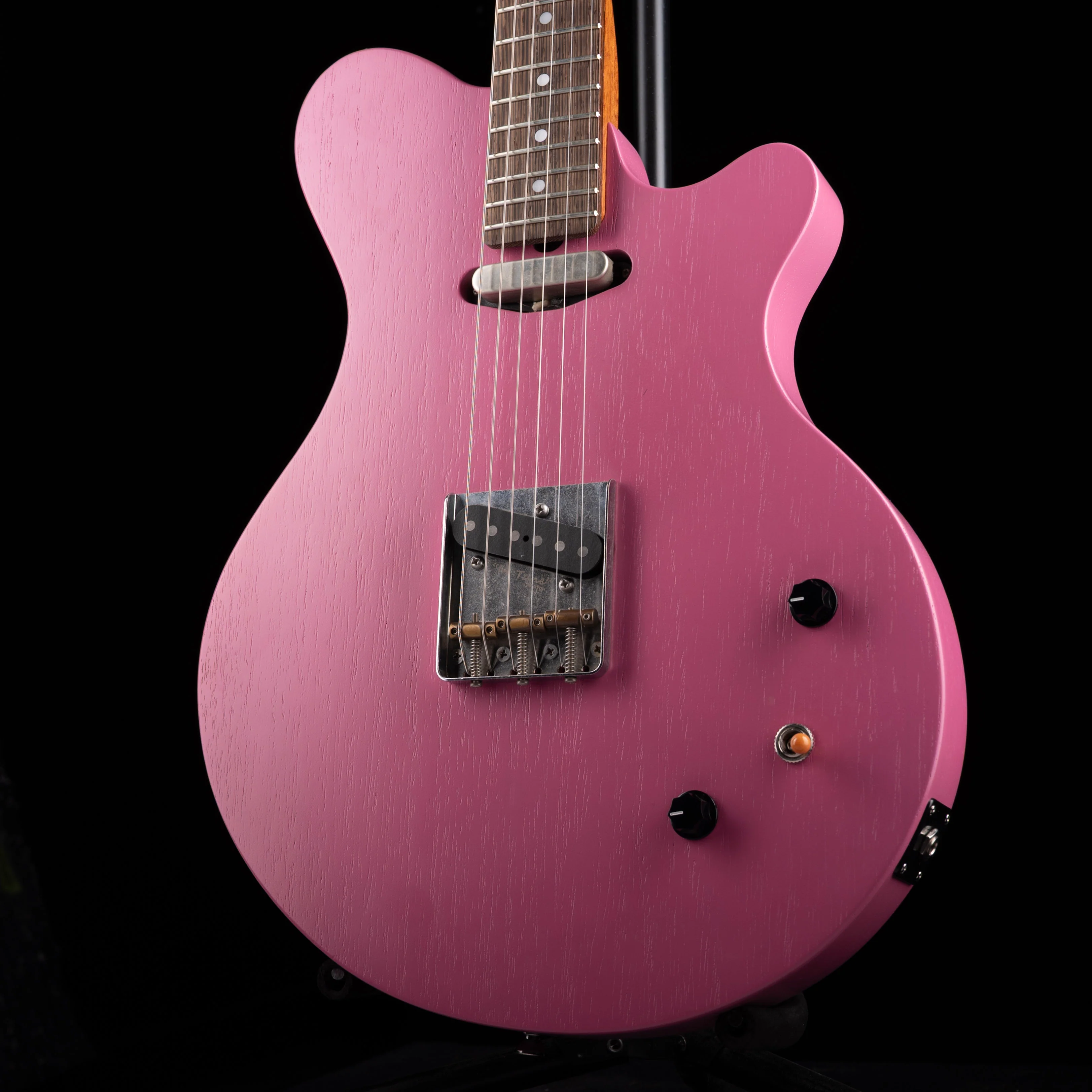 Perinetti Guitars Lancia Standard Retro Pink with Soft Case - Image 3