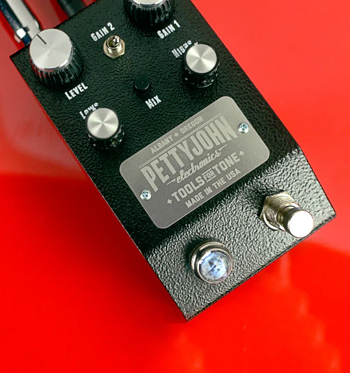 PettyJohn Fuze Distortion Fuzz Guitar Effect Pedal - Image 4