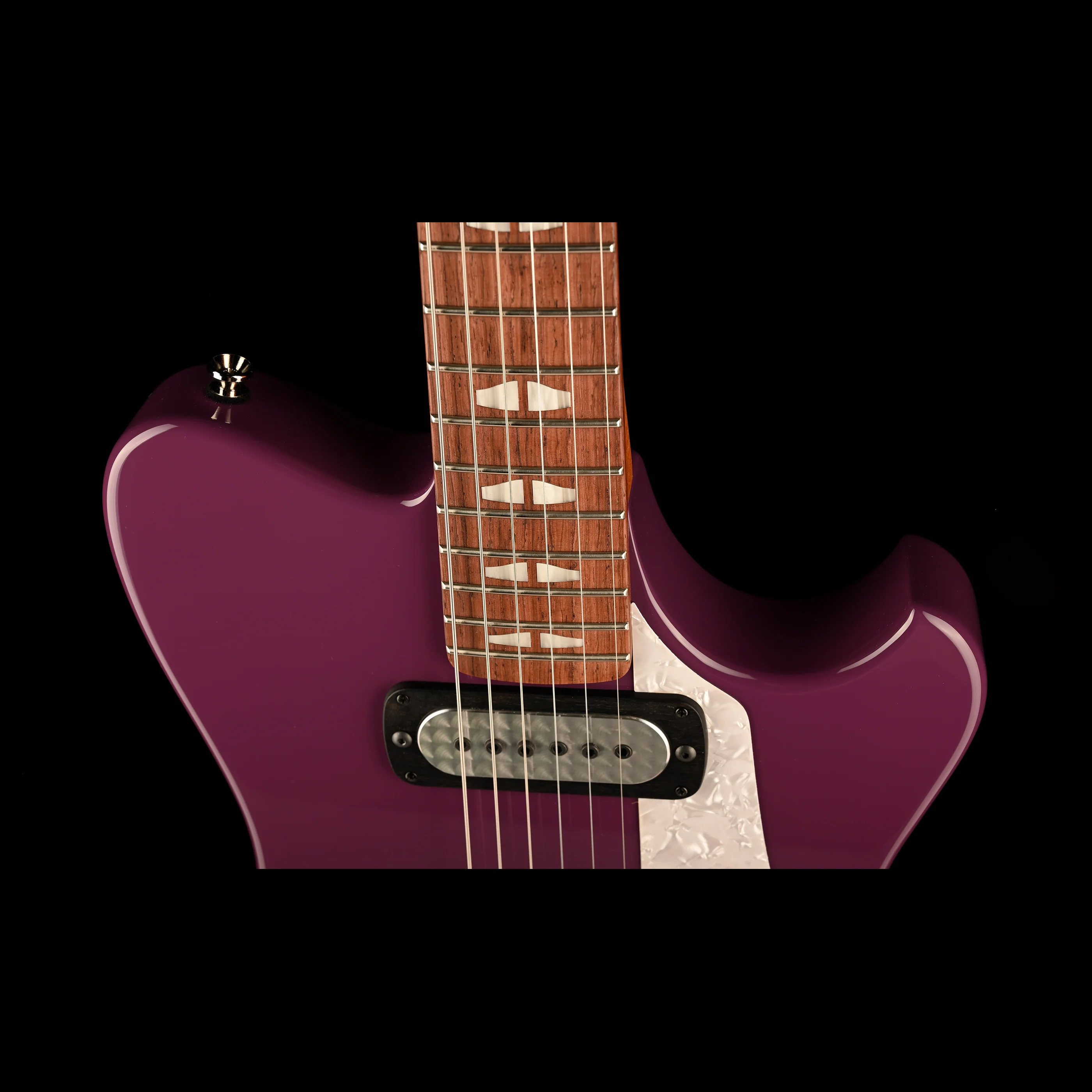 Powers Electric A-Type Aubergine with Softshell Case - Image 3