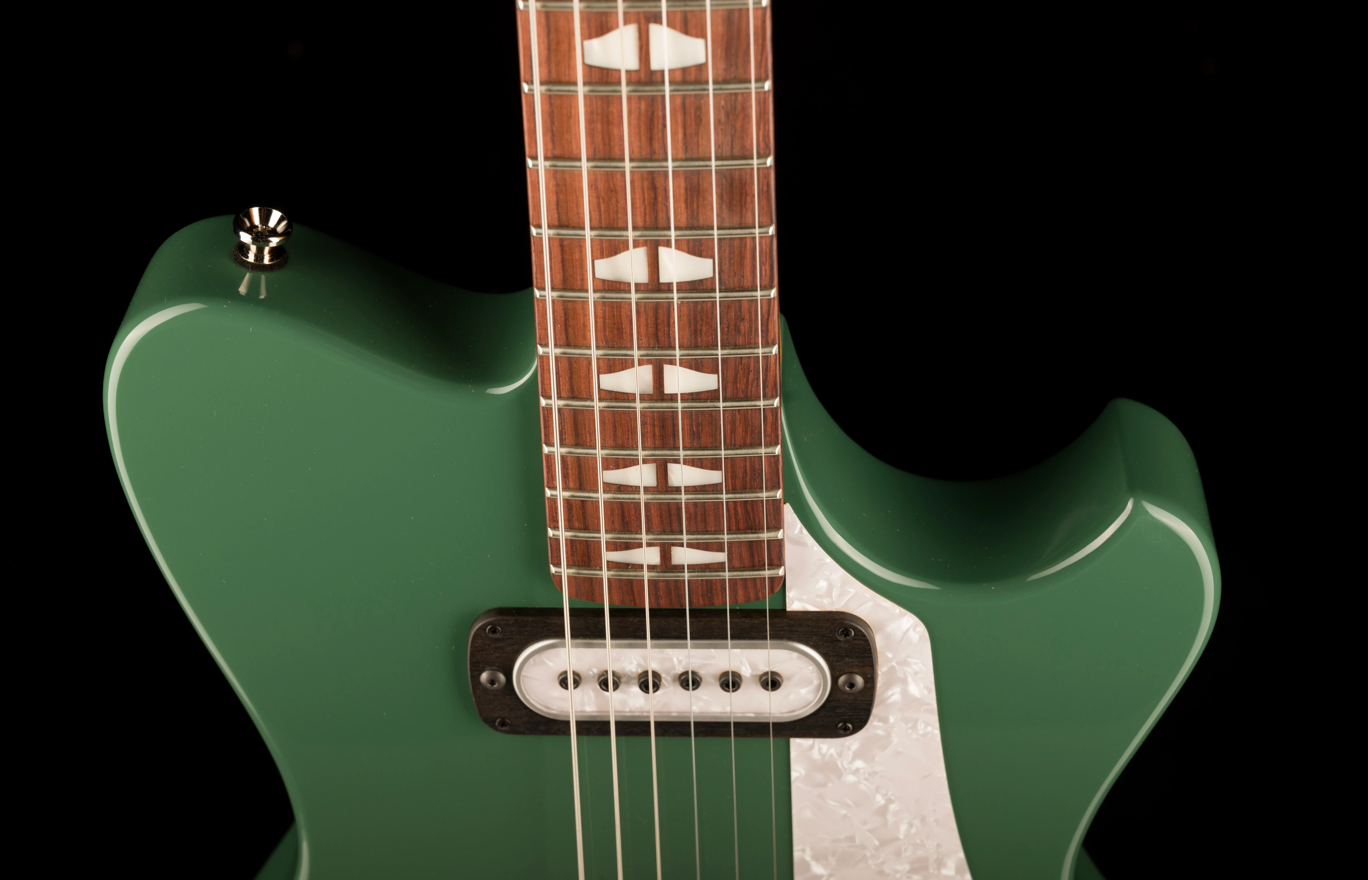 Powers Electric A-Type Auratium Green with Softshell Case - Image 3