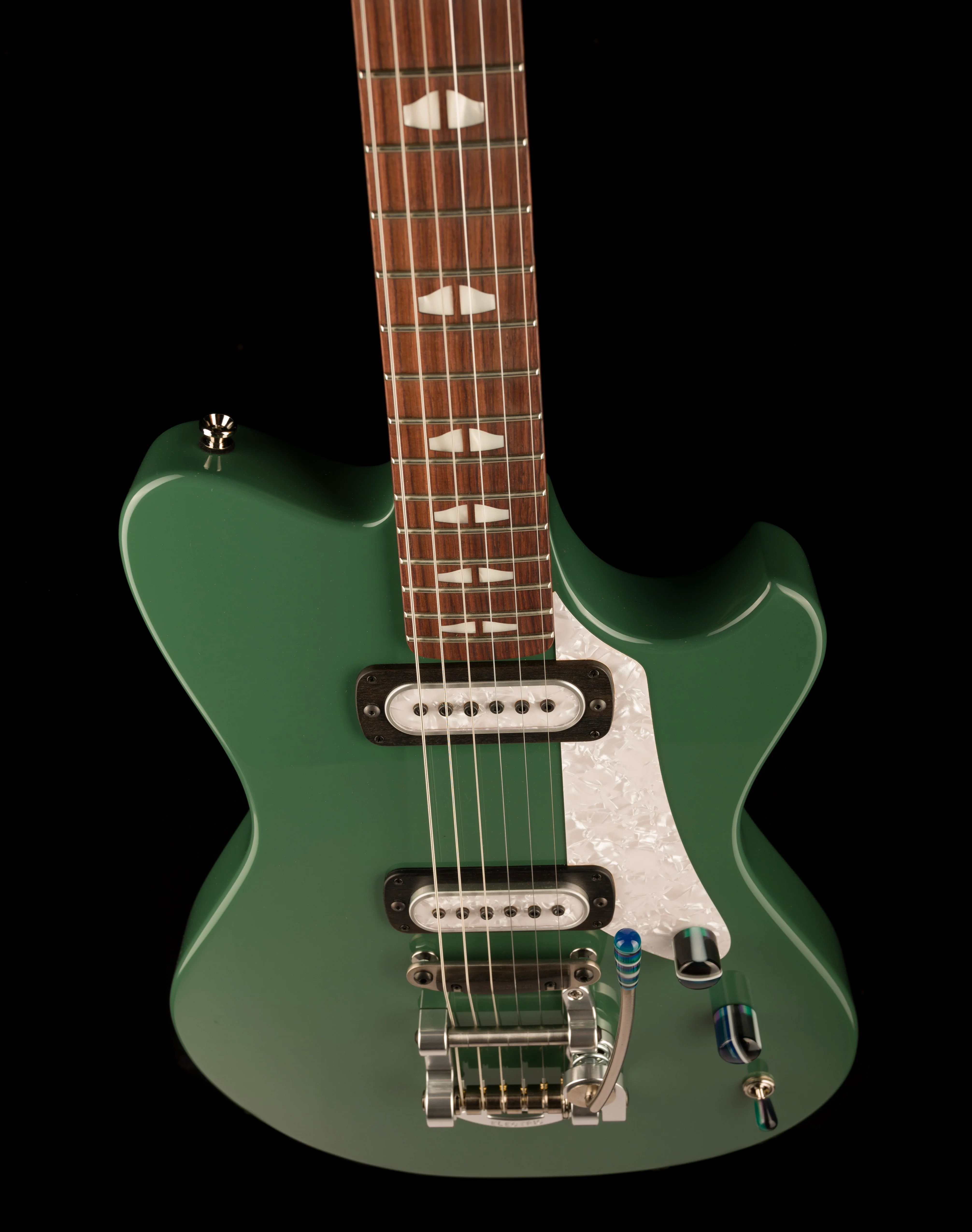 Powers Electric A-Type Auratium Green with Softshell Case - Image 4