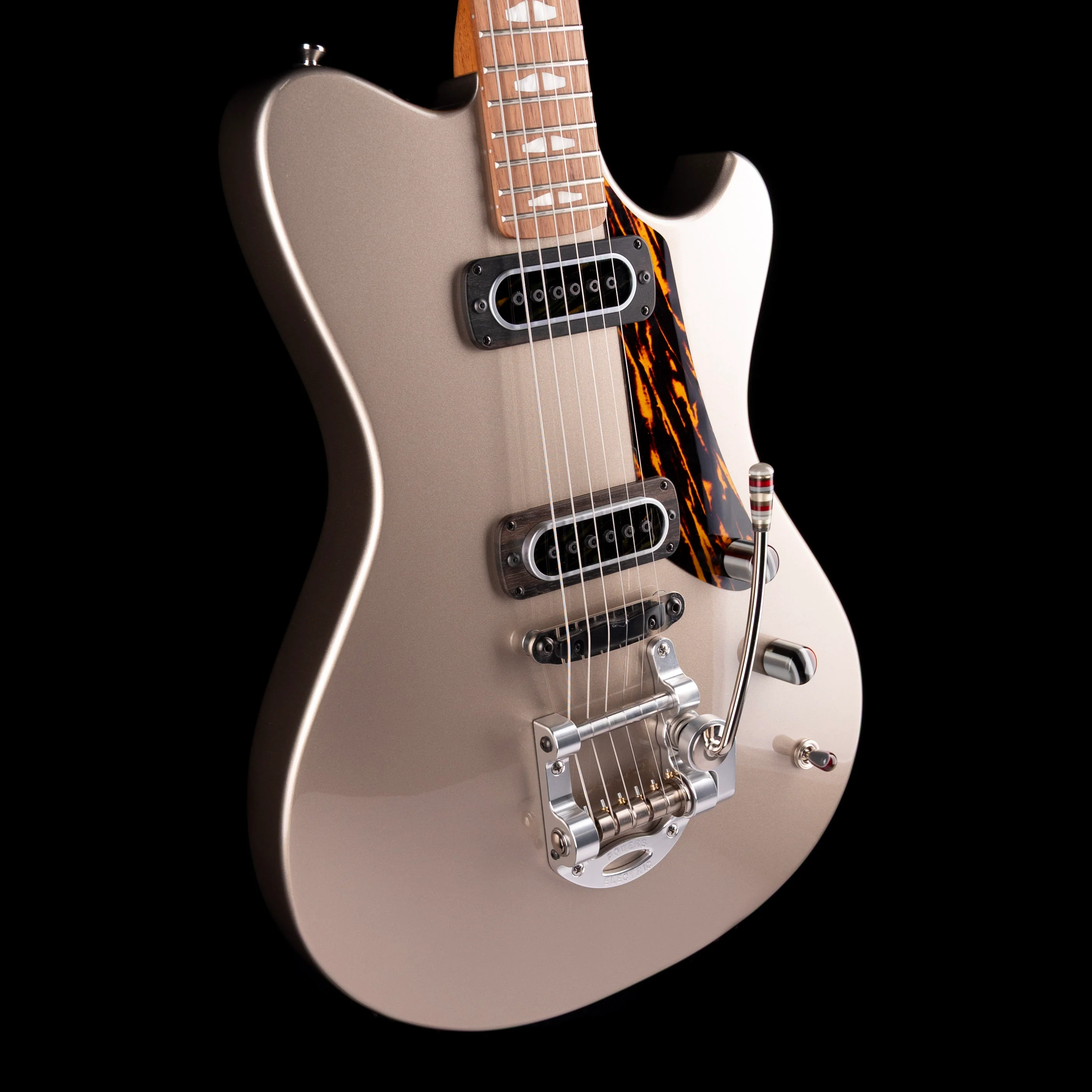 Powers Electric A-Type Platinum Metallic with Soft Case - Image 6