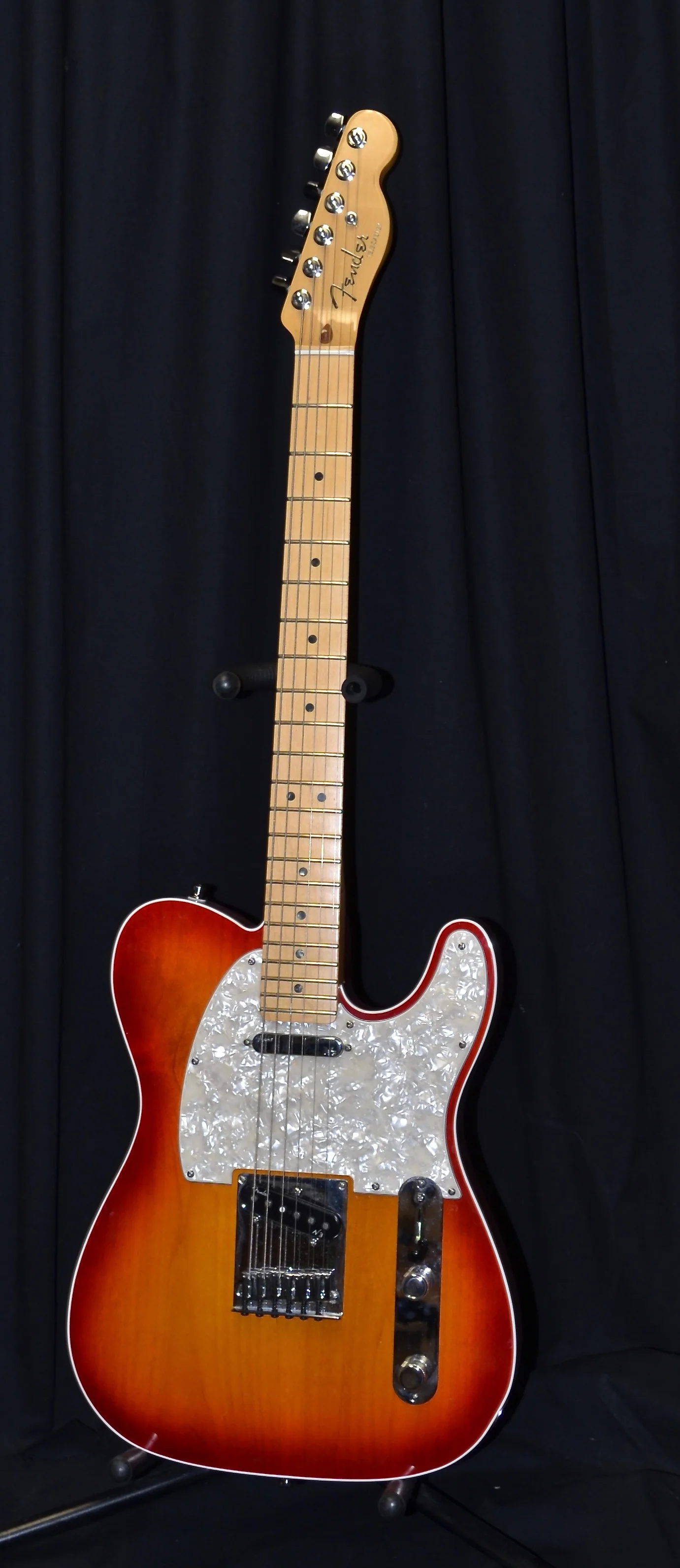 Pre Owned Fender American Deluxe Telecaster Cherryburst With OHSC - Image 2