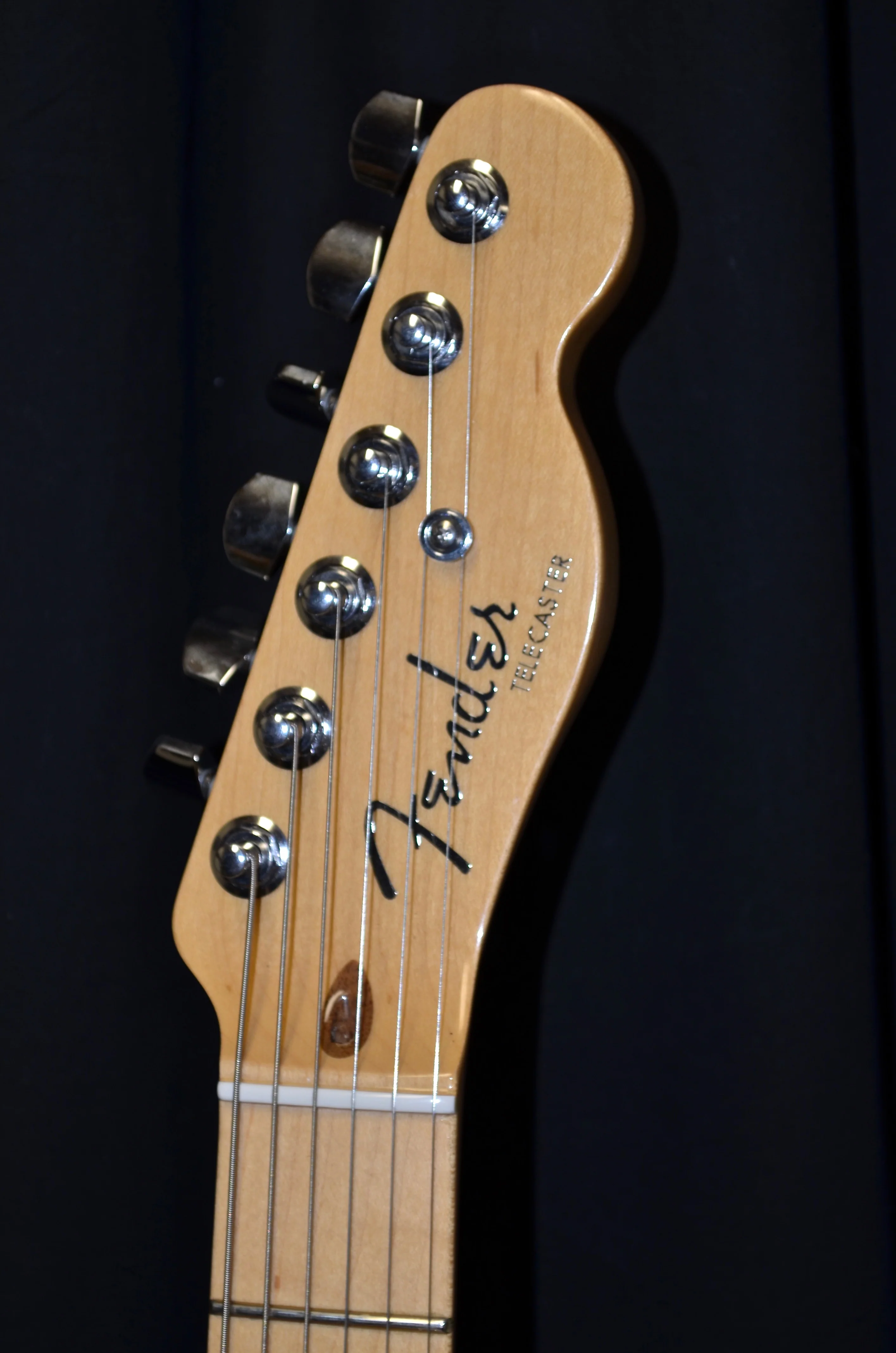 Pre Owned Fender American Deluxe Telecaster Cherryburst With OHSC - Image 7