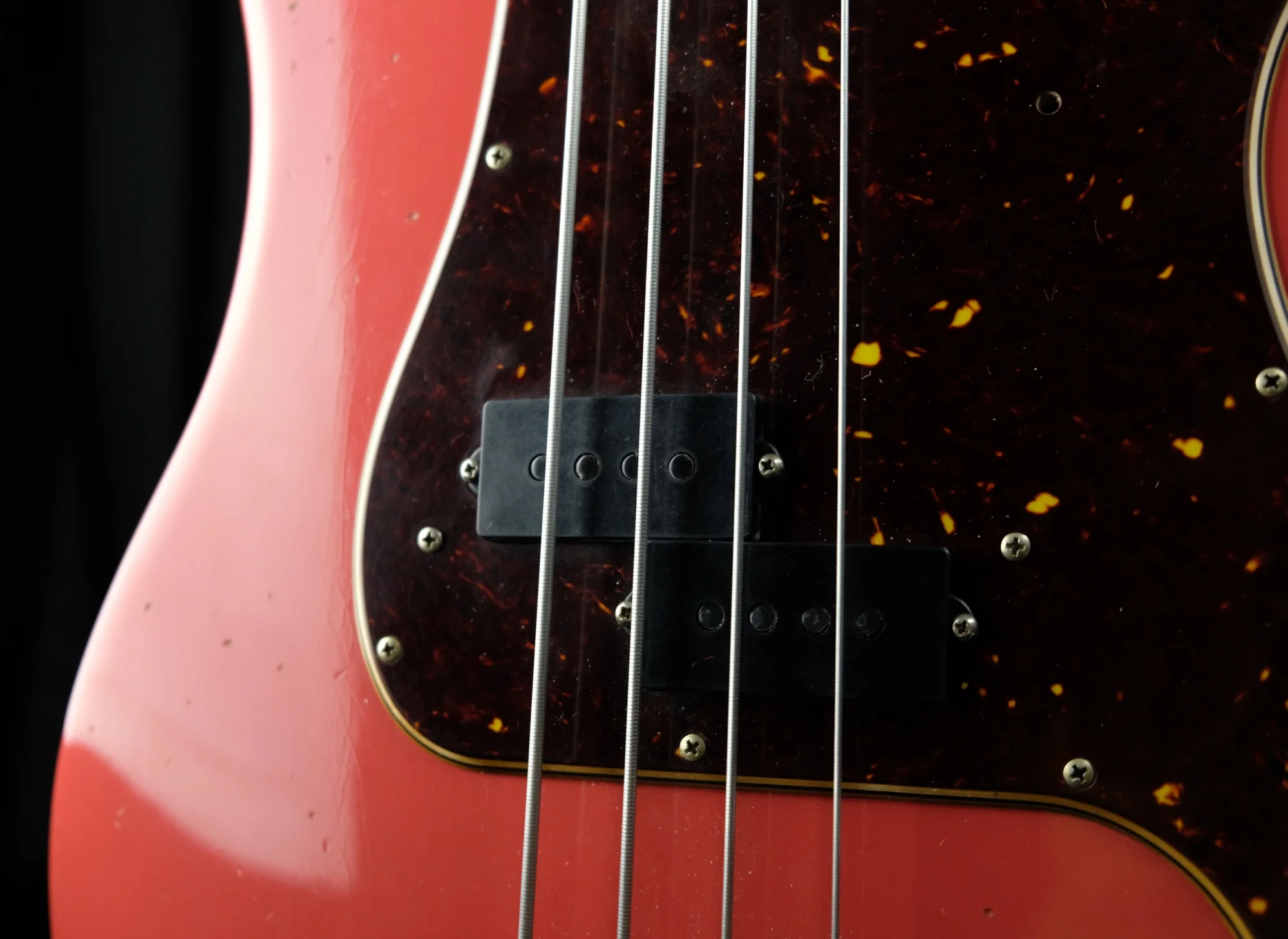 Pre Owned '19 Fender Custom Shop Relic Pino Palladino Signature Precision Bass Guitar With OHSC - Image 4