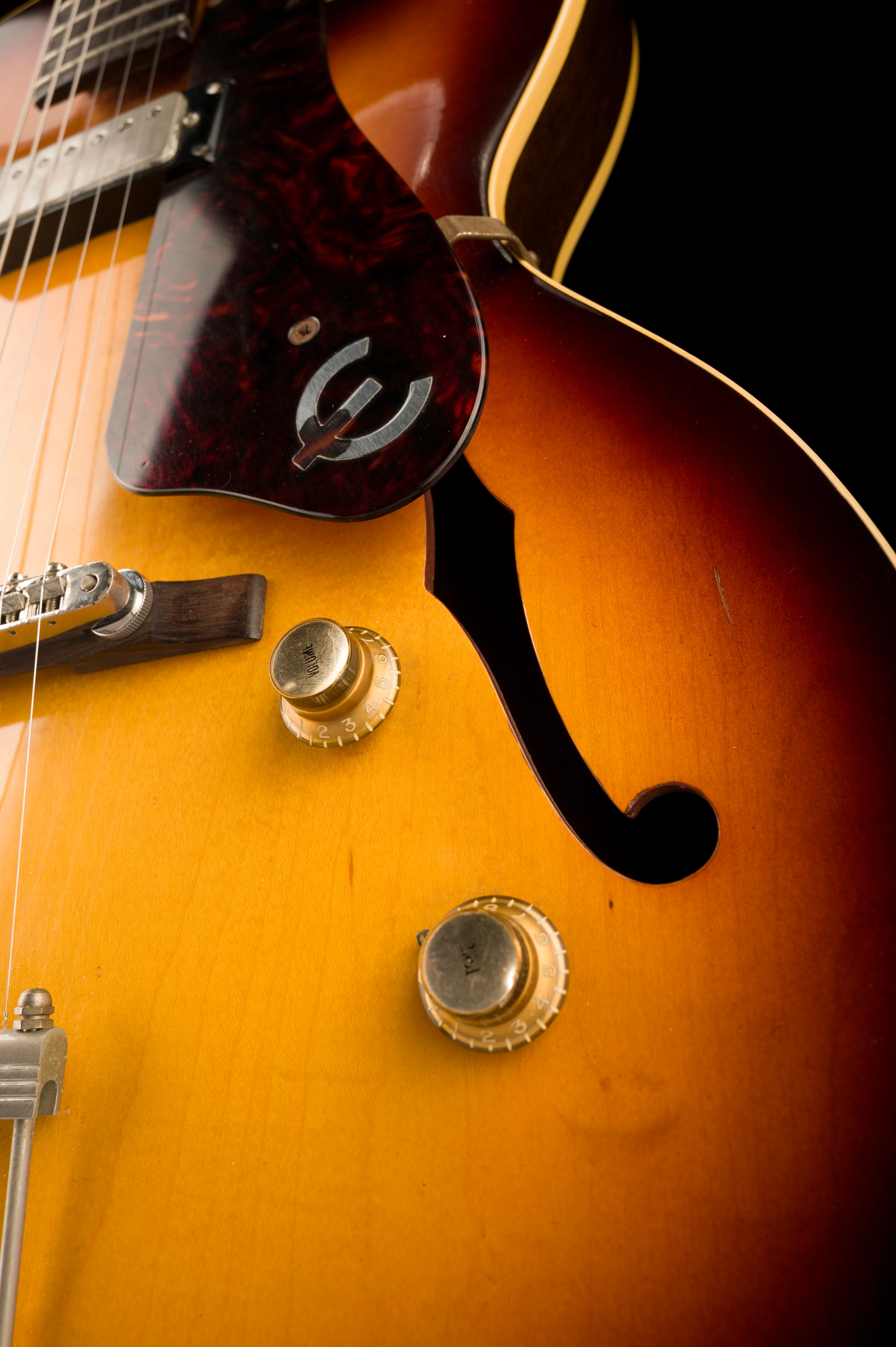 Vintage 1960/61 Epiphone Sorrento E452T Shaded Sunburst With HSC - Image 9