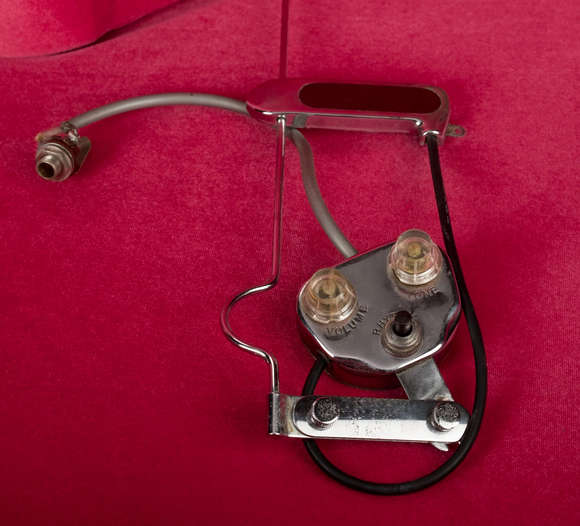 Vintage 1960's DeArmond Rhythm Chief 1000 Pickup