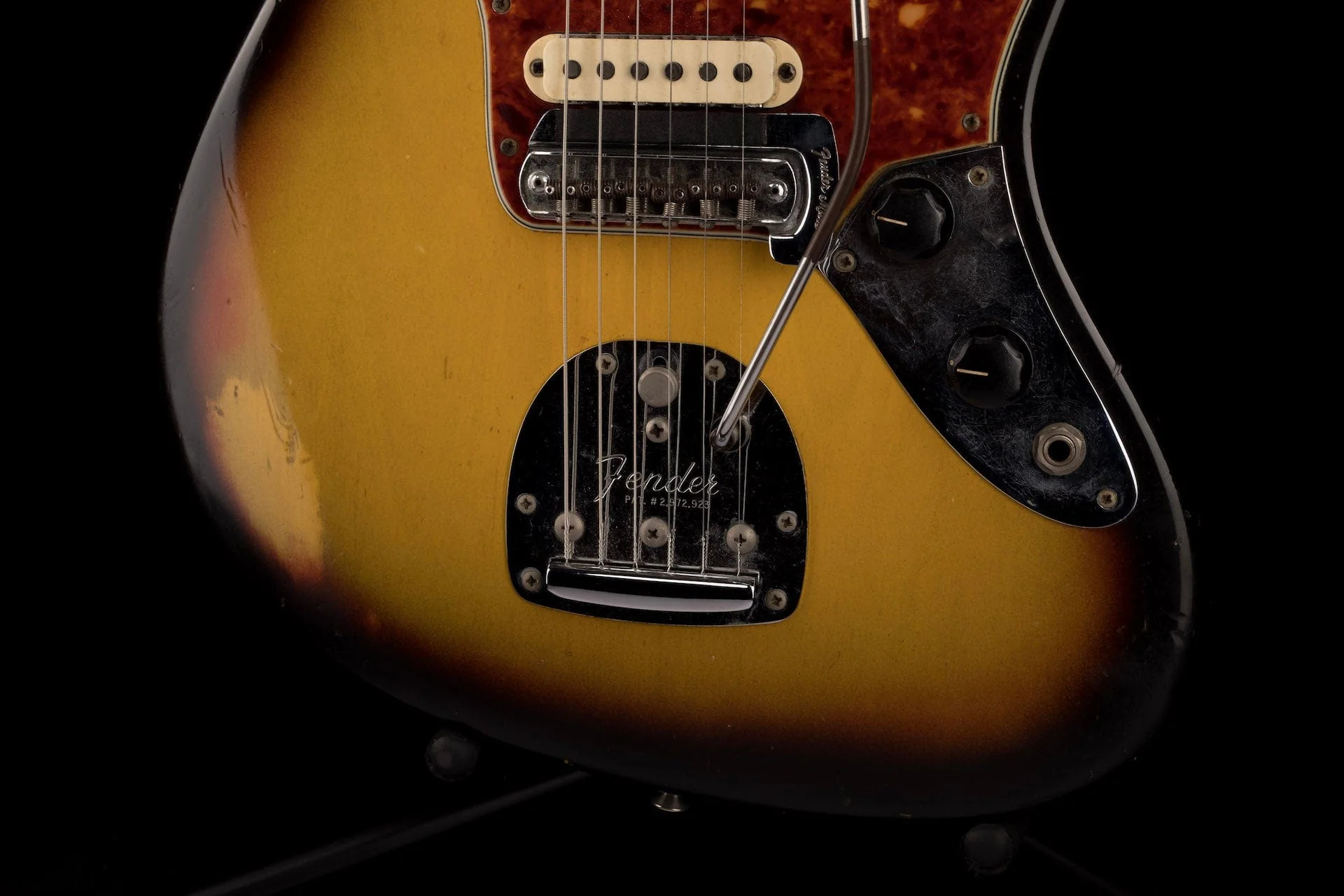Vintage 1963 Fender Jaguar 3-Tone Sunburst Electric Guitar With OHSC - Image 3