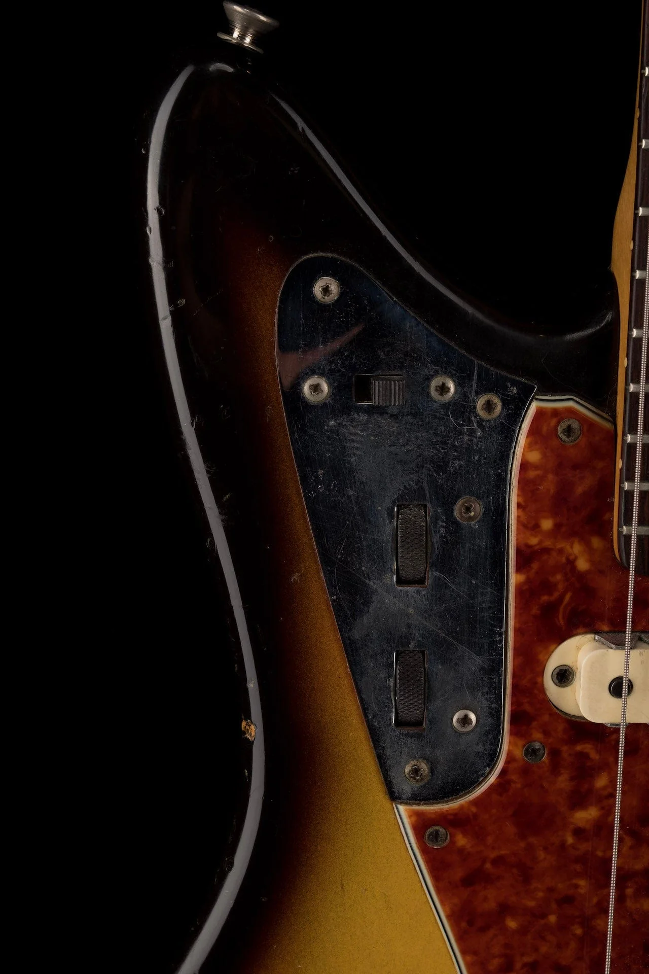 Vintage 1963 Fender Jaguar 3-Tone Sunburst Electric Guitar With OHSC - Image 7