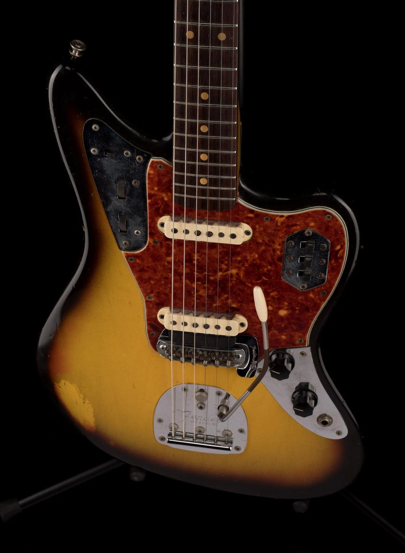 Vintage 1963 Fender Jaguar 3-Tone Sunburst Electric Guitar With OHSC - Image 9