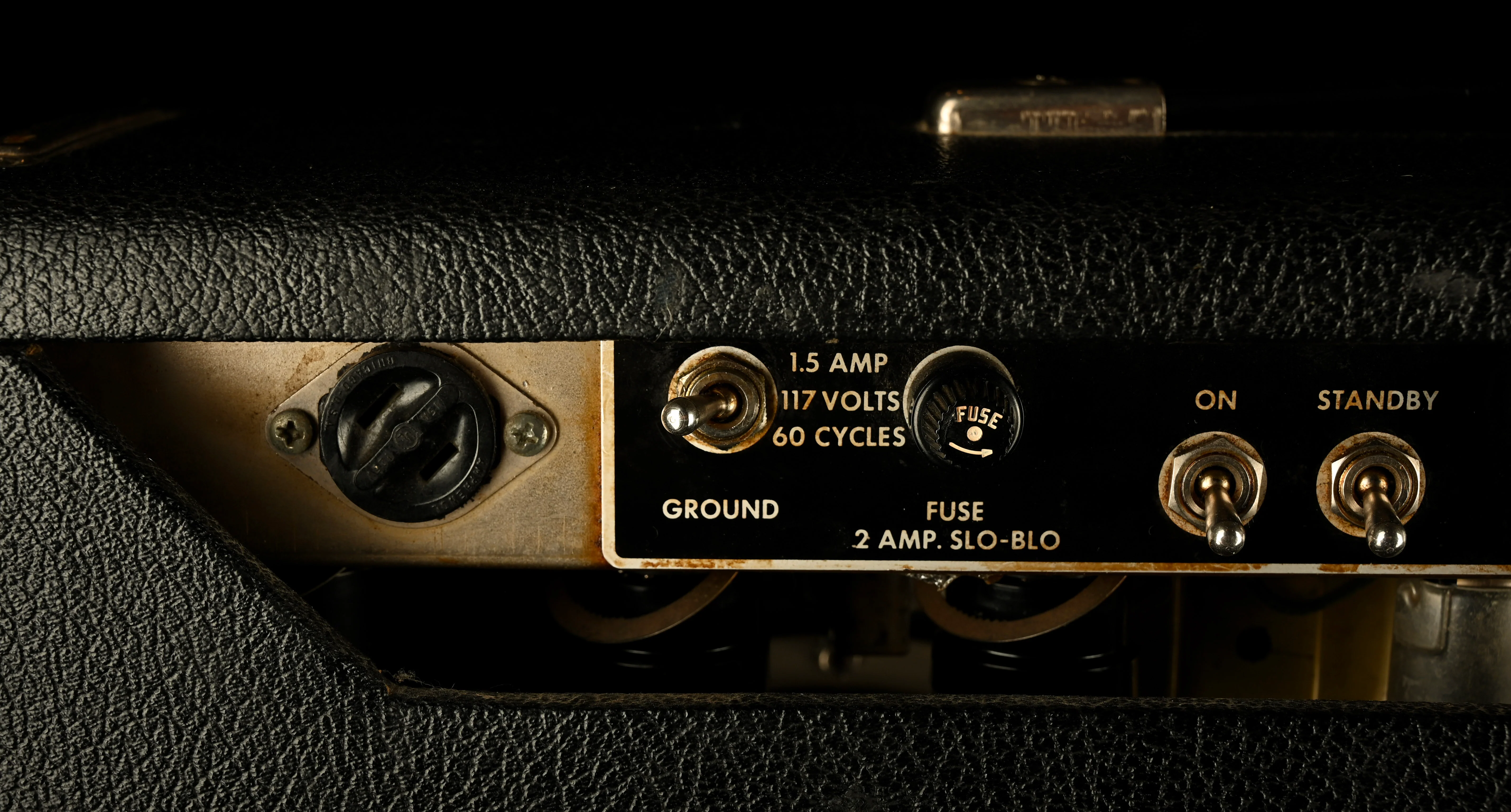 Vintage 1964 Fender Vibrolux Reverb 35-Watt 2x10" Guitar Amp Combo - Image 11