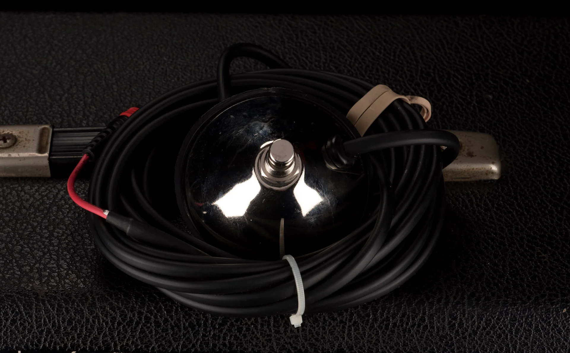 Pre Owned 1965 Fender Bandmaster Guitar Amp Head With Footswitch - Image 14