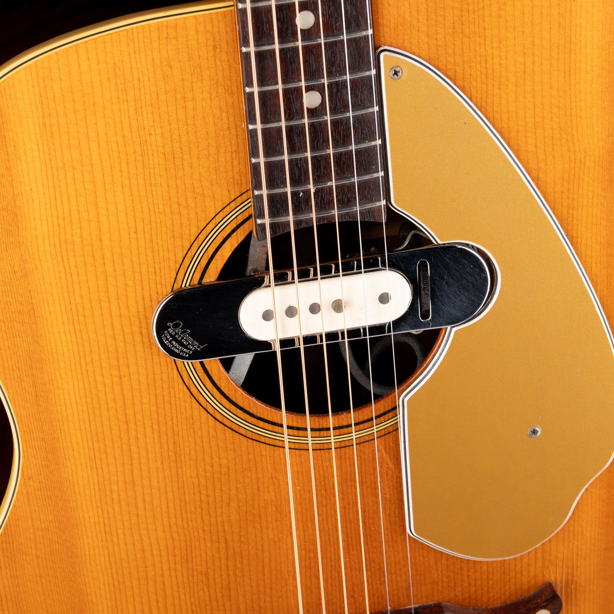 Pre Owned Vintage 1967 Fender Palomino Acoustic Guitar With OHSC - Image 4
