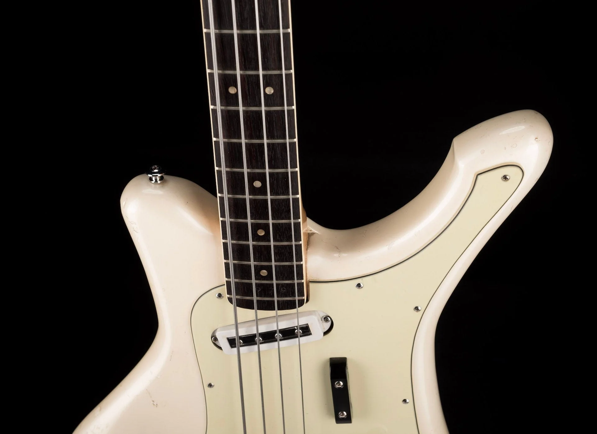 Vintage 1968 Yamaha SB-5A White “Flying Samurai” Bass With Hard Case - Image 3