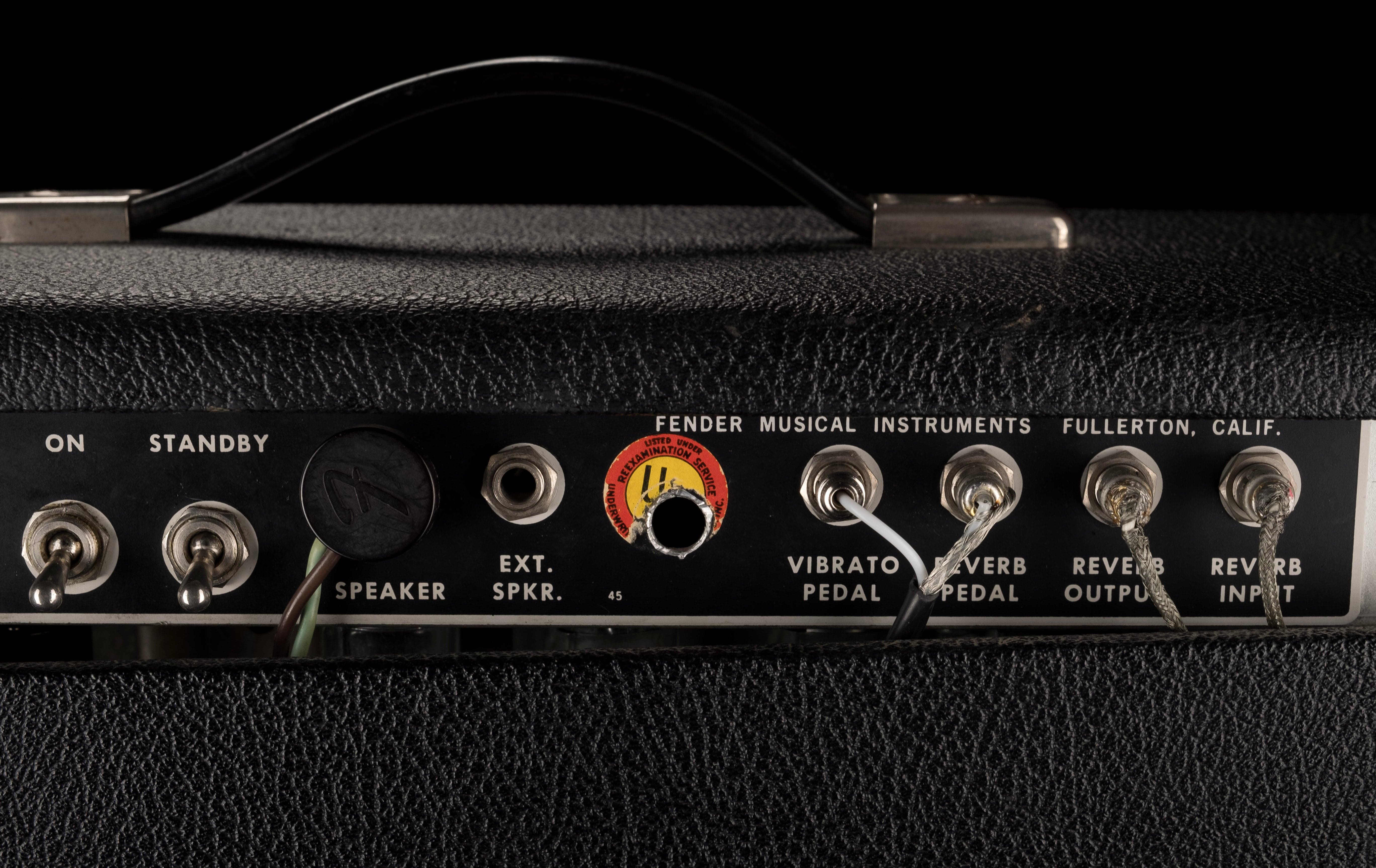 Vintage 1969/70 Fender Silverface Deluxe Reverb Guitar Amp Combo With Footswitch - Image 13