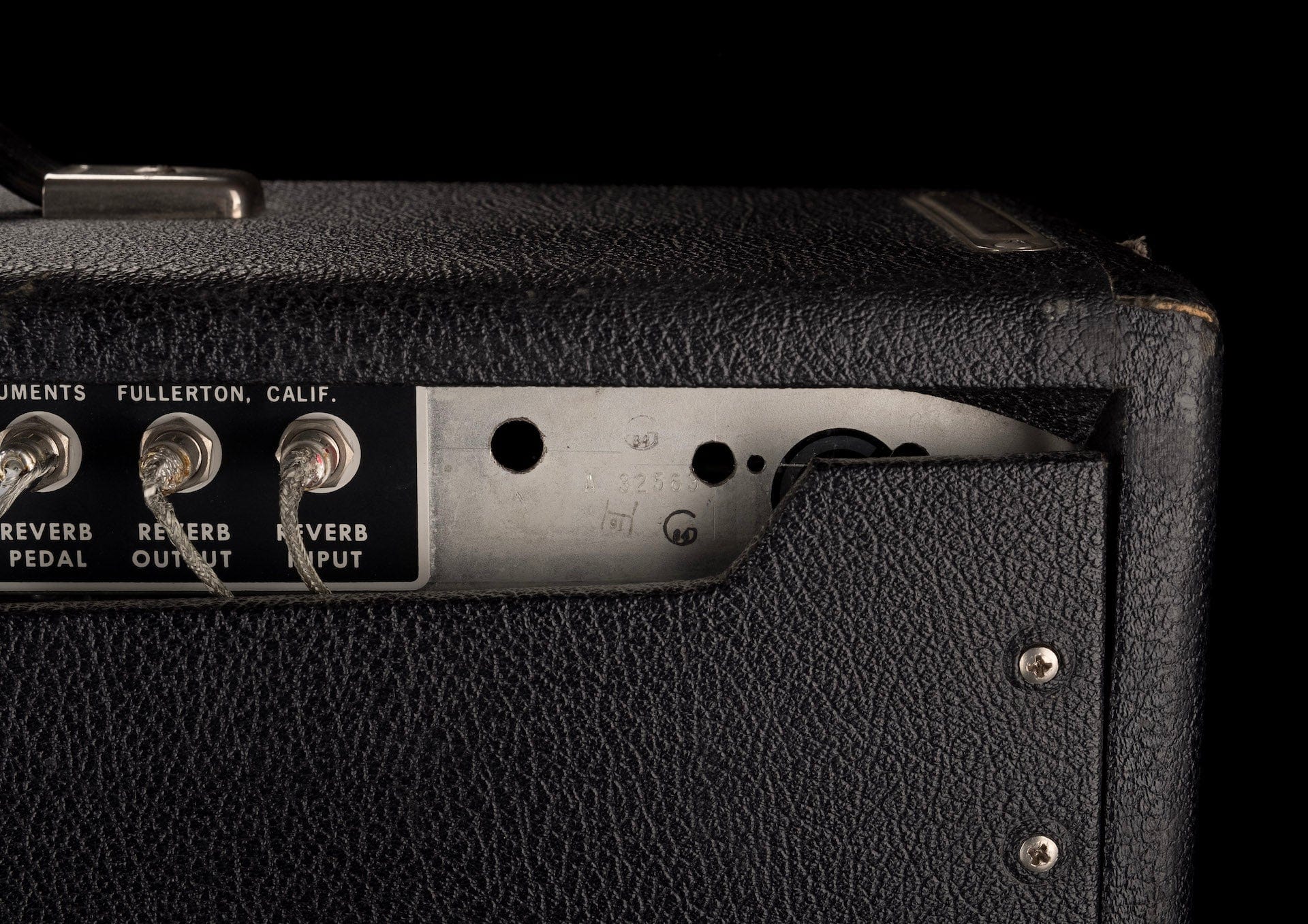 Vintage 1969/70 Fender Silverface Deluxe Reverb Guitar Amp Combo With Footswitch - Image 14