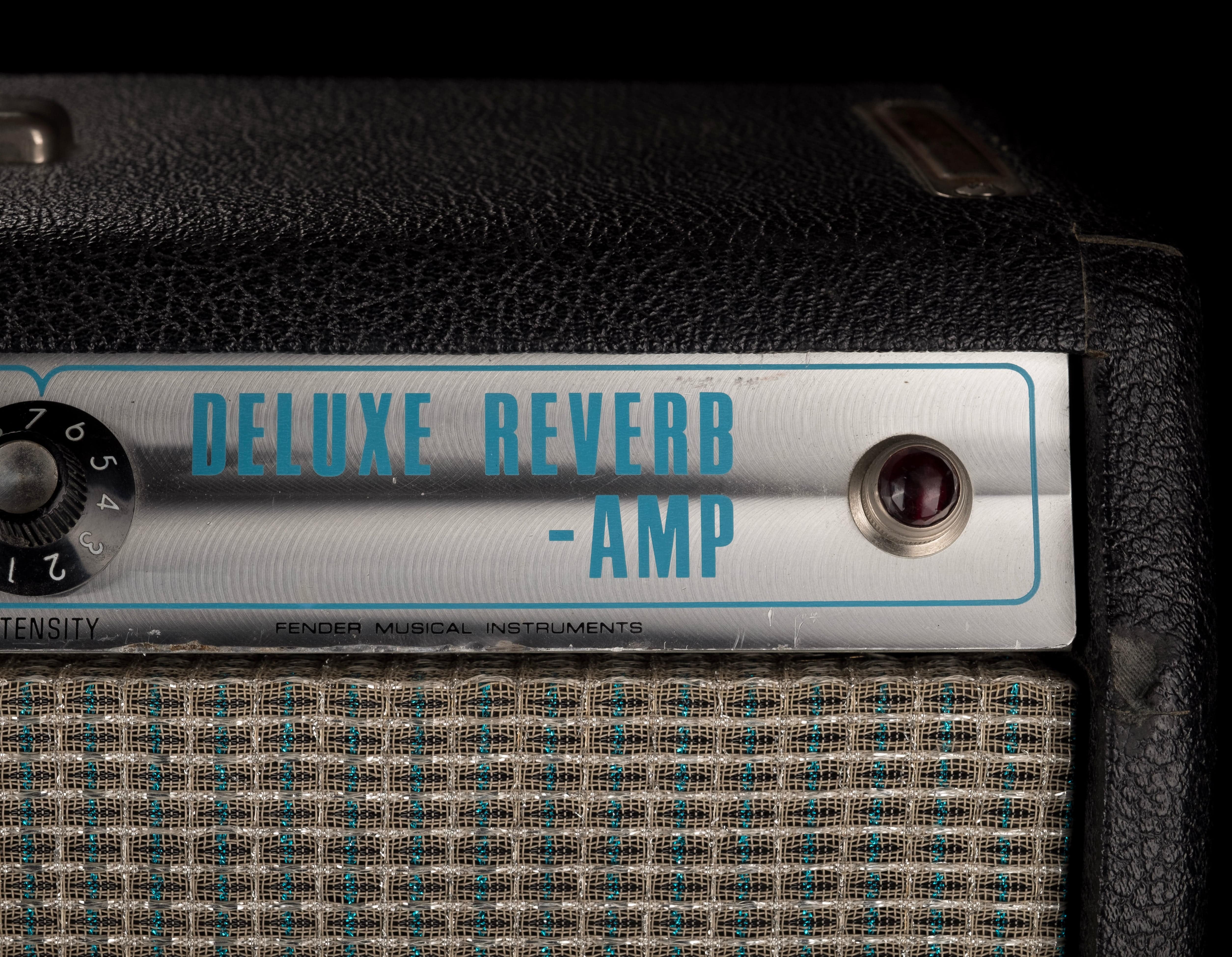 Vintage 1969/70 Fender Silverface Deluxe Reverb Guitar Amp Combo With Footswitch - Image 6