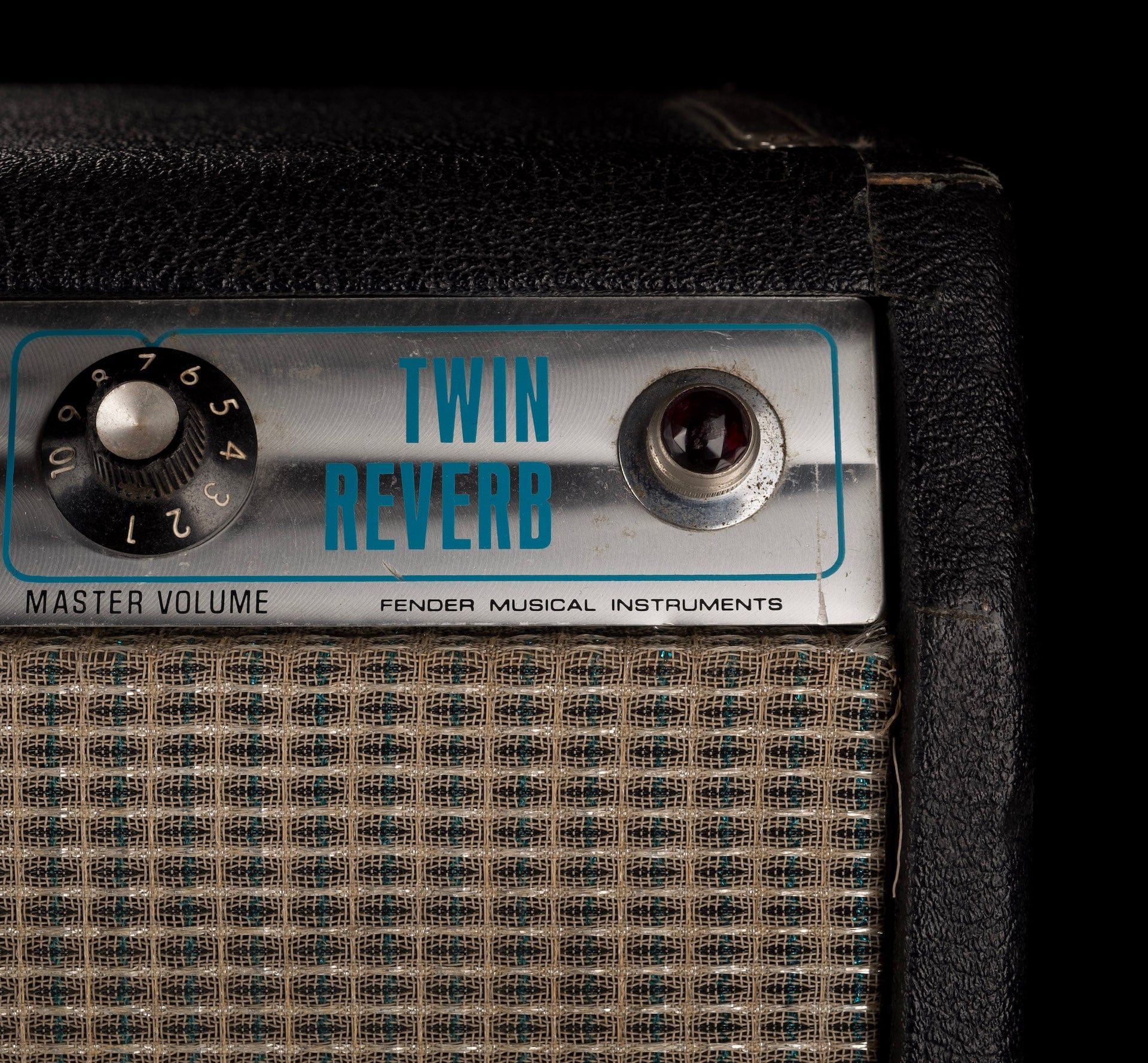 Vintage 1972 Fender Twin Reverb Guitar Amp Combo (Silverface) With Footswitch - Image 6