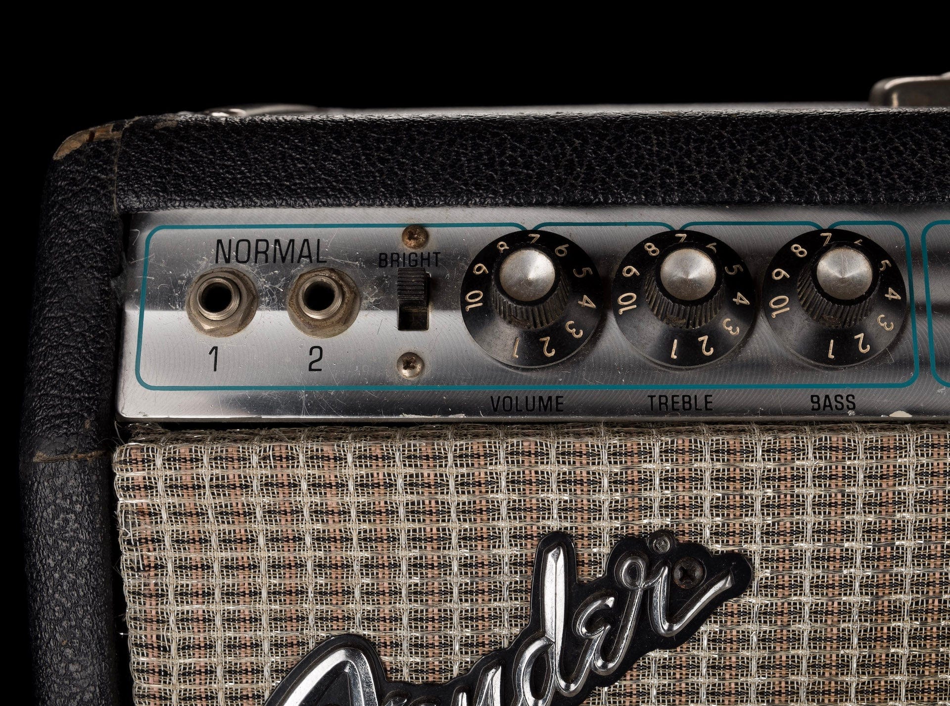 Vintage 1973 Fender Super Reverb Silverface Guitar Amp Combo - Image 4