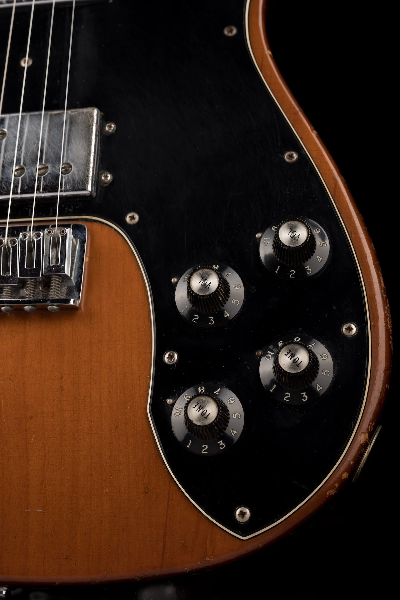 Pre Owned 1973 Telecaster Deluxe Walnut With Gig Bag - Image 8