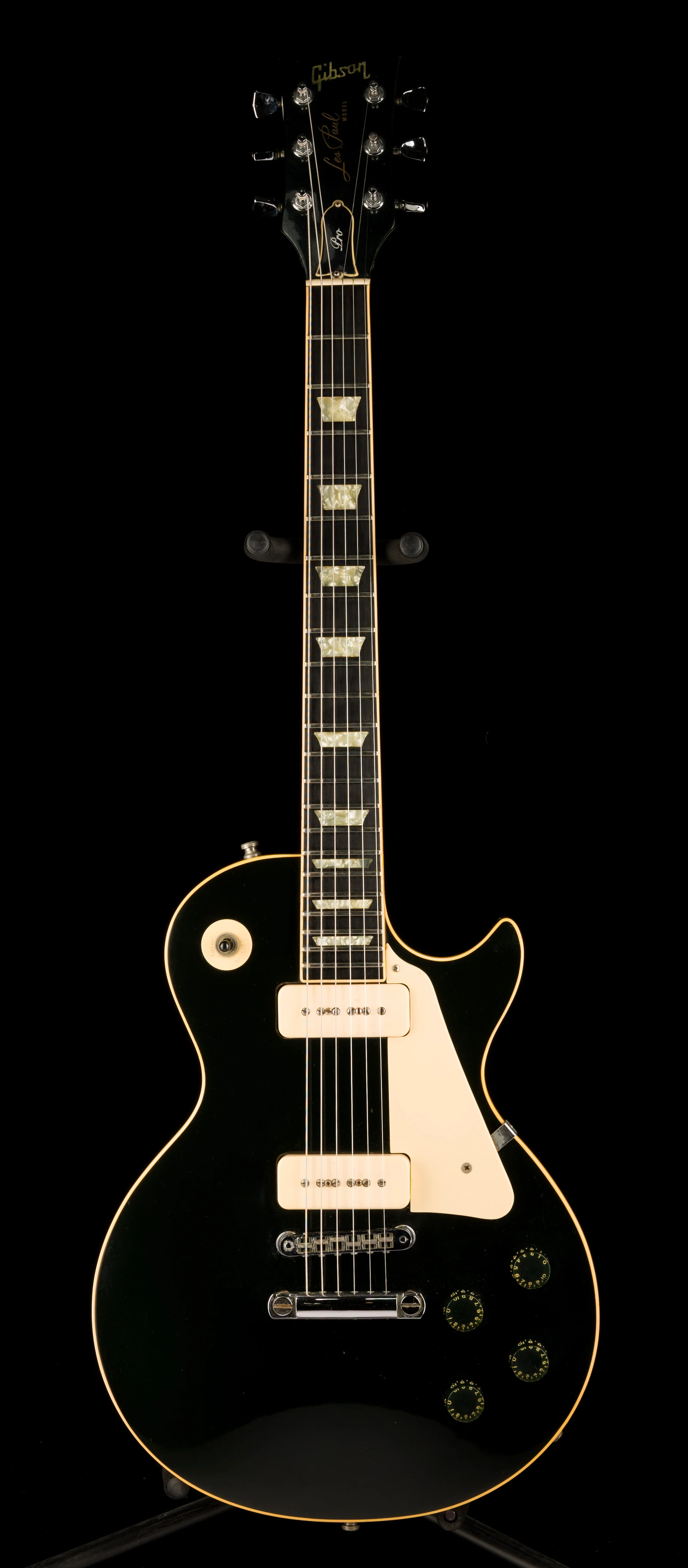 Pre Owned 1976 Gibson Les Paul Pro Deluxe Black With OHSC - Image 2