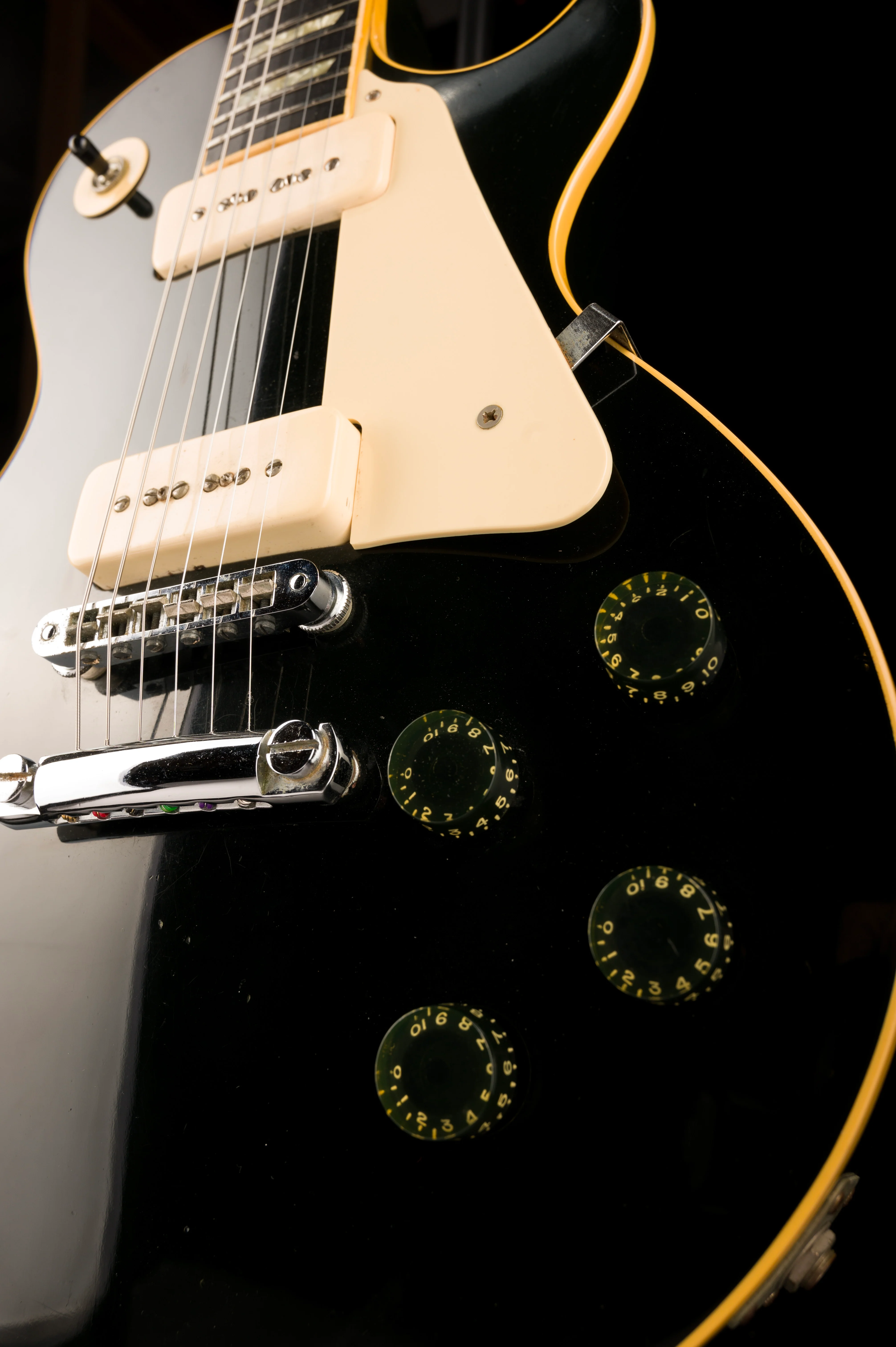 Pre Owned 1976 Gibson Les Paul Pro Deluxe Black With OHSC - Image 8