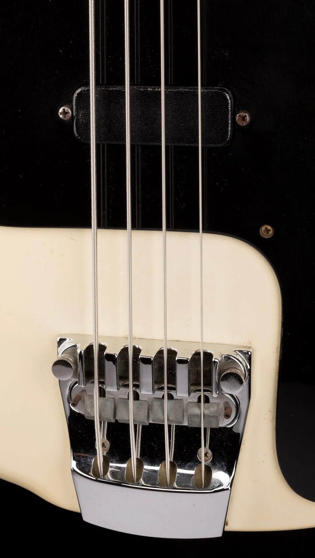 Vintage 1977 Rickenbacker 3001 Bass Olympic White With HSC - Image 6