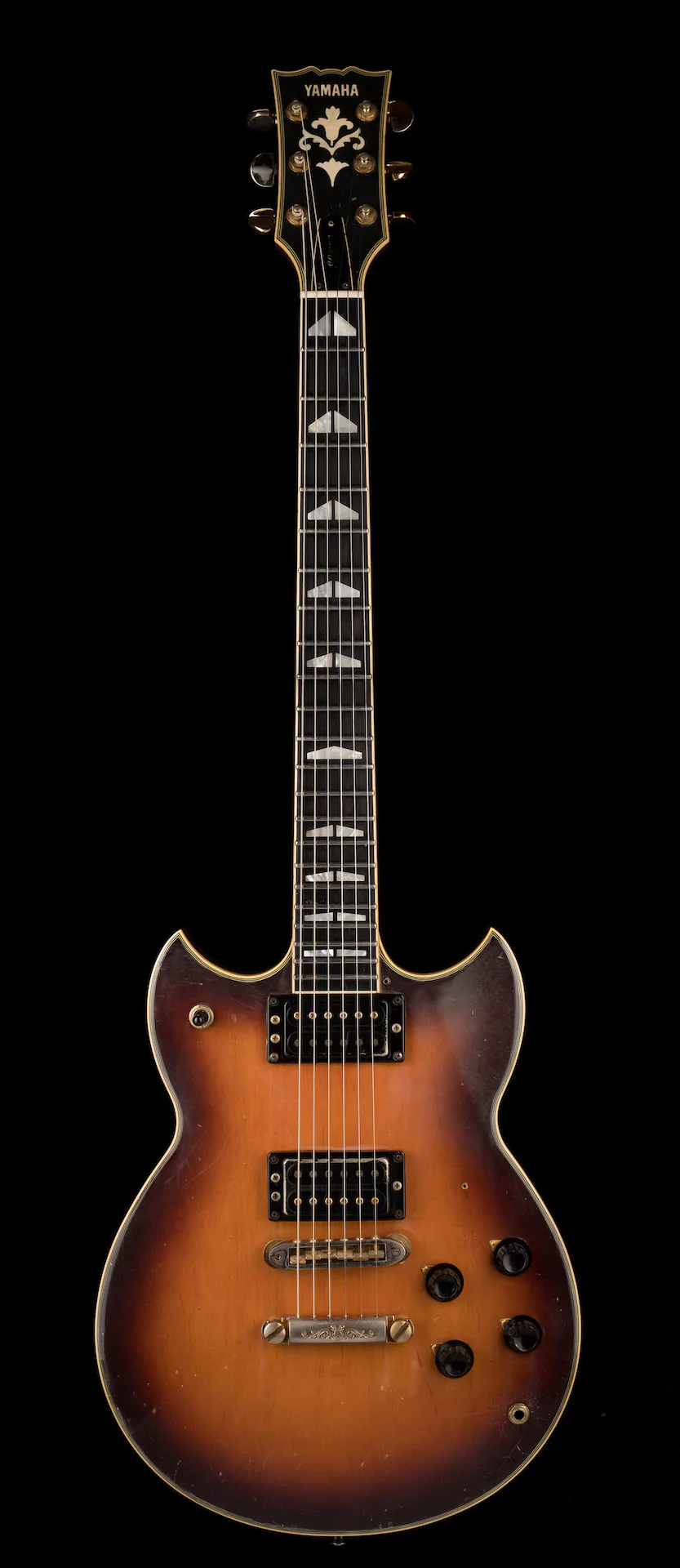 Pre Owned 1981 Yamaha SG-1000 Brown Sunburst Electric Guitar With Gig Bag - Image 2
