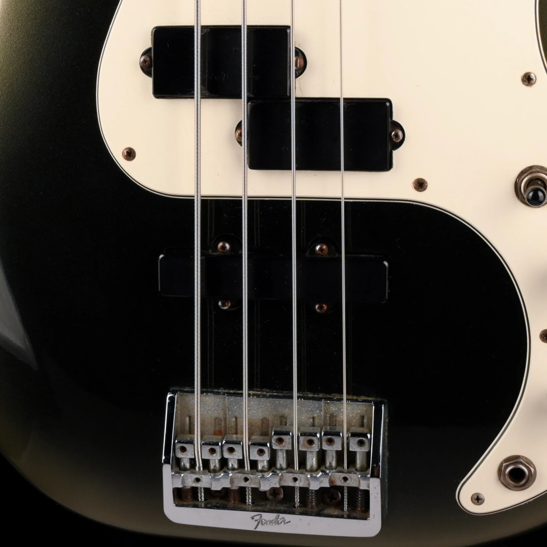 Vintage 1989 Fender Precision Bass Plus Black Pearl Burst With Gig Bag - Image 4