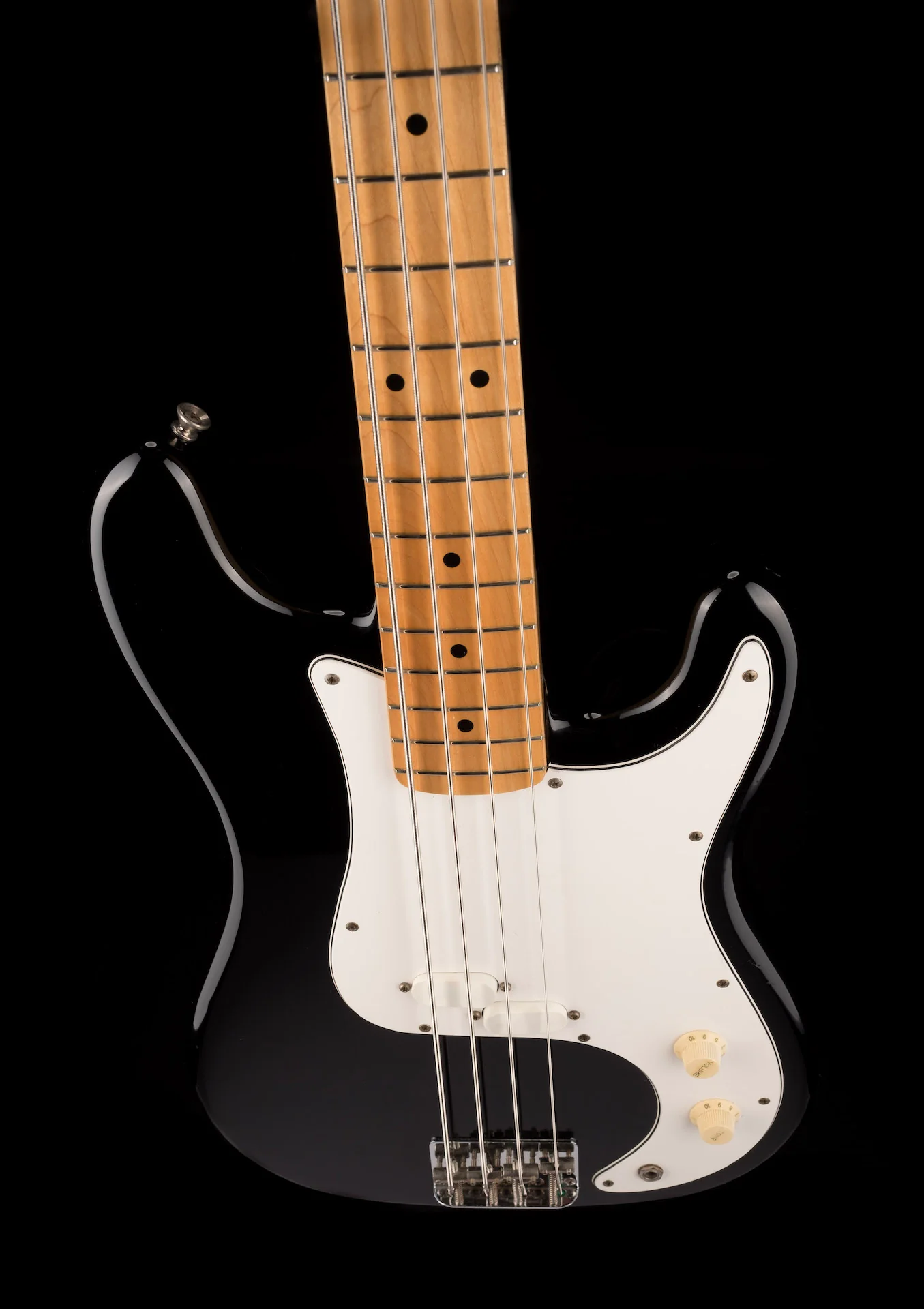 Pre Owned 1983 Squier Bullet Maple Neck Black With OHSC - Image 4