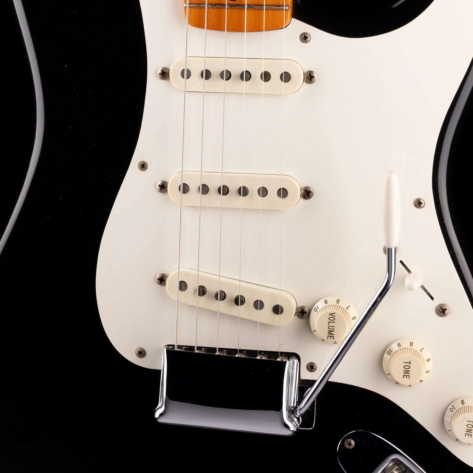 Vintage '87 Fender American Vintage '57 Stratocaster Black Electric Guitar With OHSC - Image 4