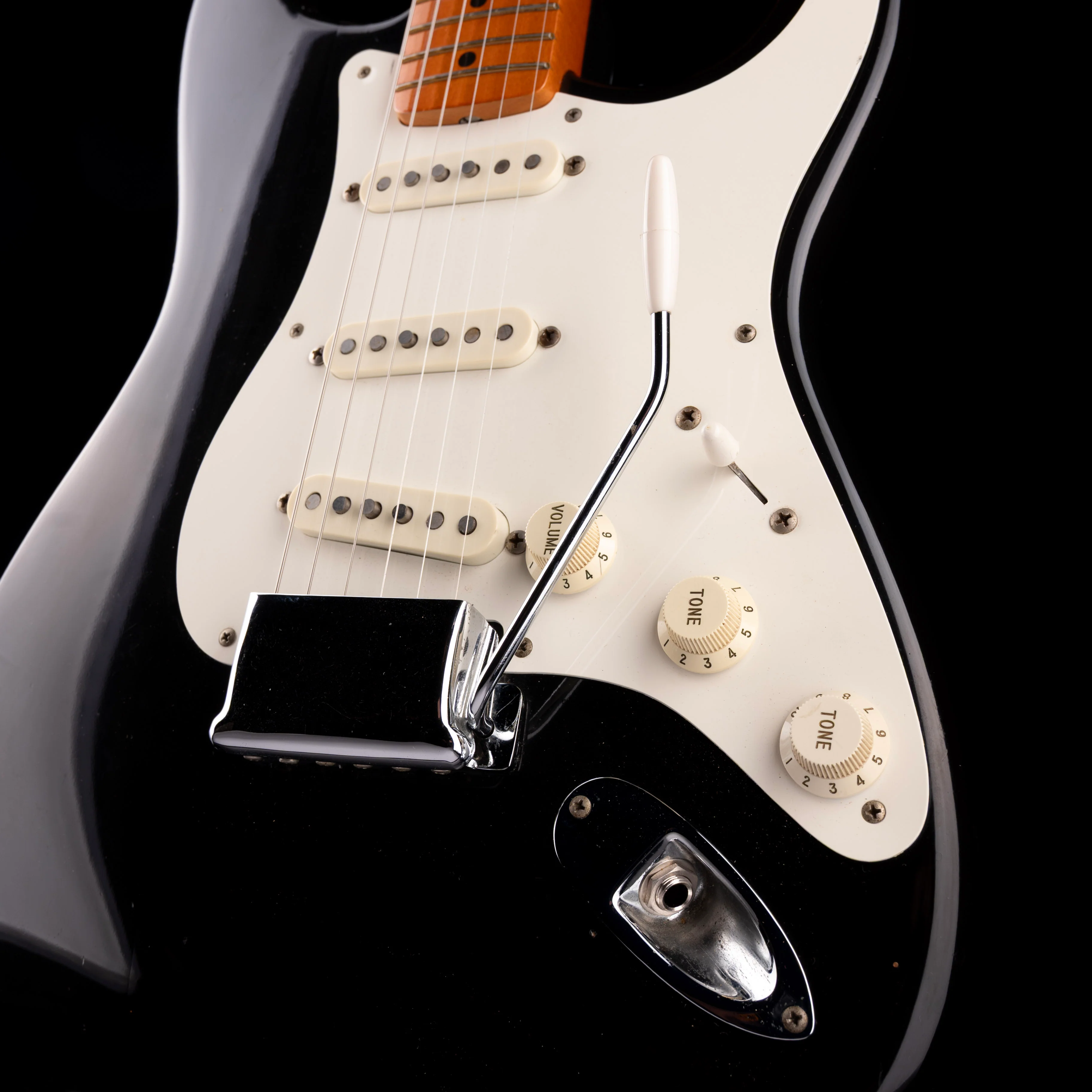 Vintage '87 Fender American Vintage '57 Stratocaster Black Electric Guitar With OHSC - Image 5