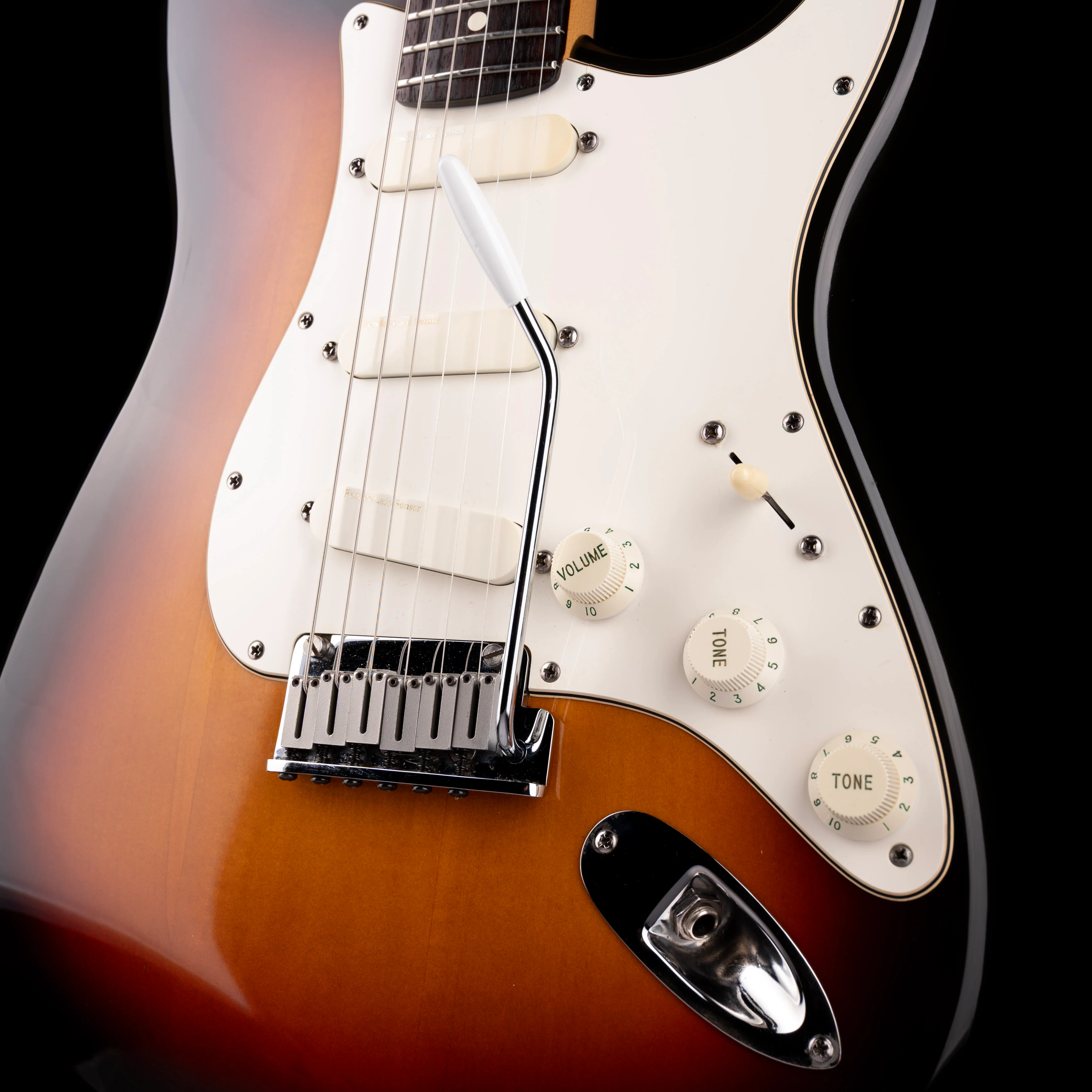 Pre Owned 1987 Fender Strat Plus Sunburst Electric Guitar With HSC - Image 5
