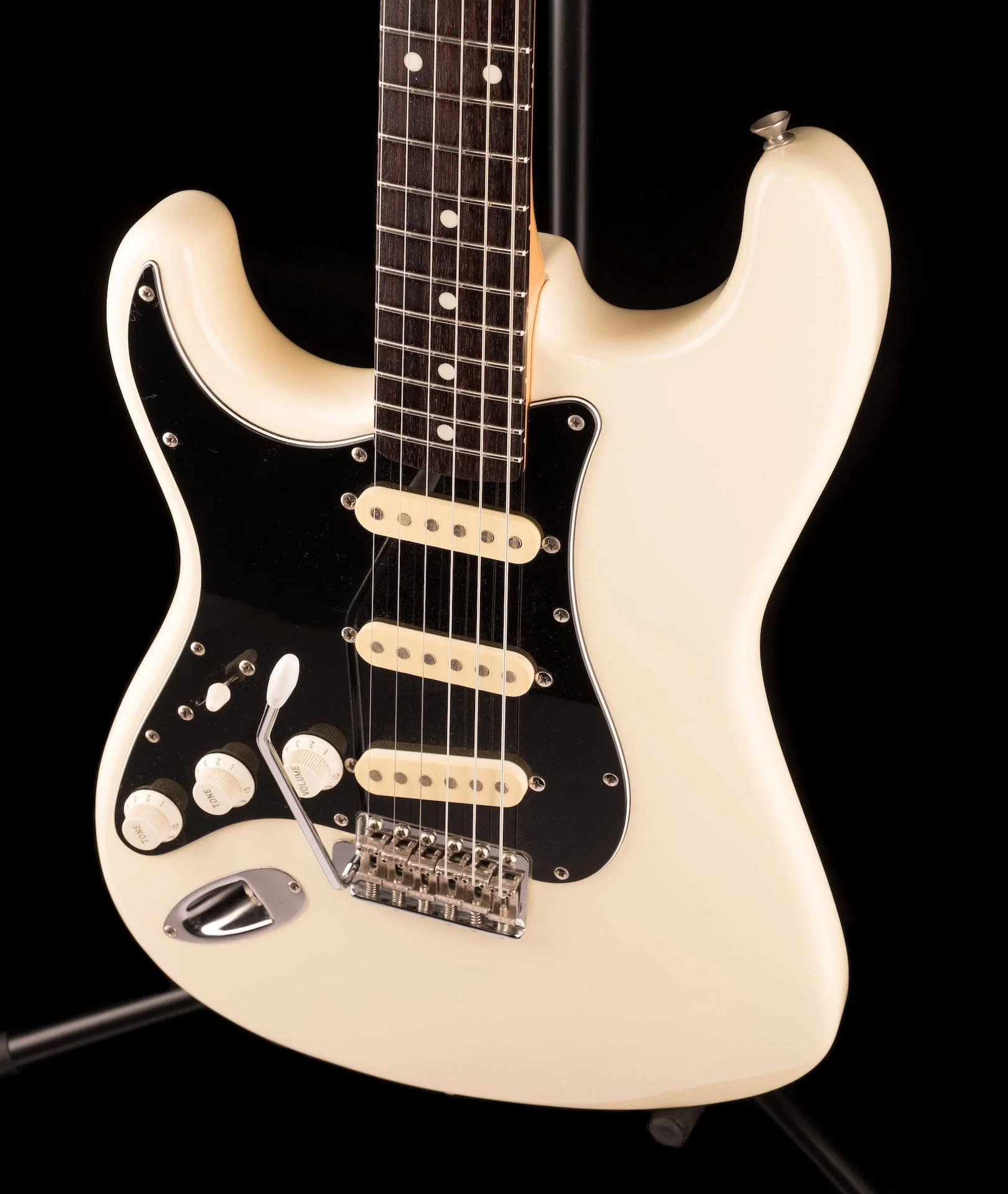 Pre-Owned 1988 Fender Made In Japan Stratocaster Left-Handed Olympic White Electric Guitar With Bag - Image 5