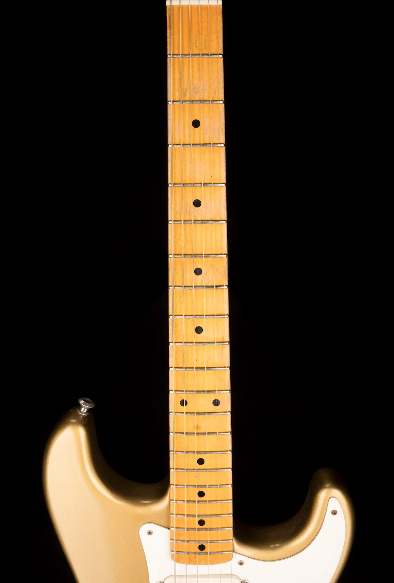 Pre Owned 1990s Fender Made In Japan VJ ST-57 Strat Gold With Gig Bag - Image 12