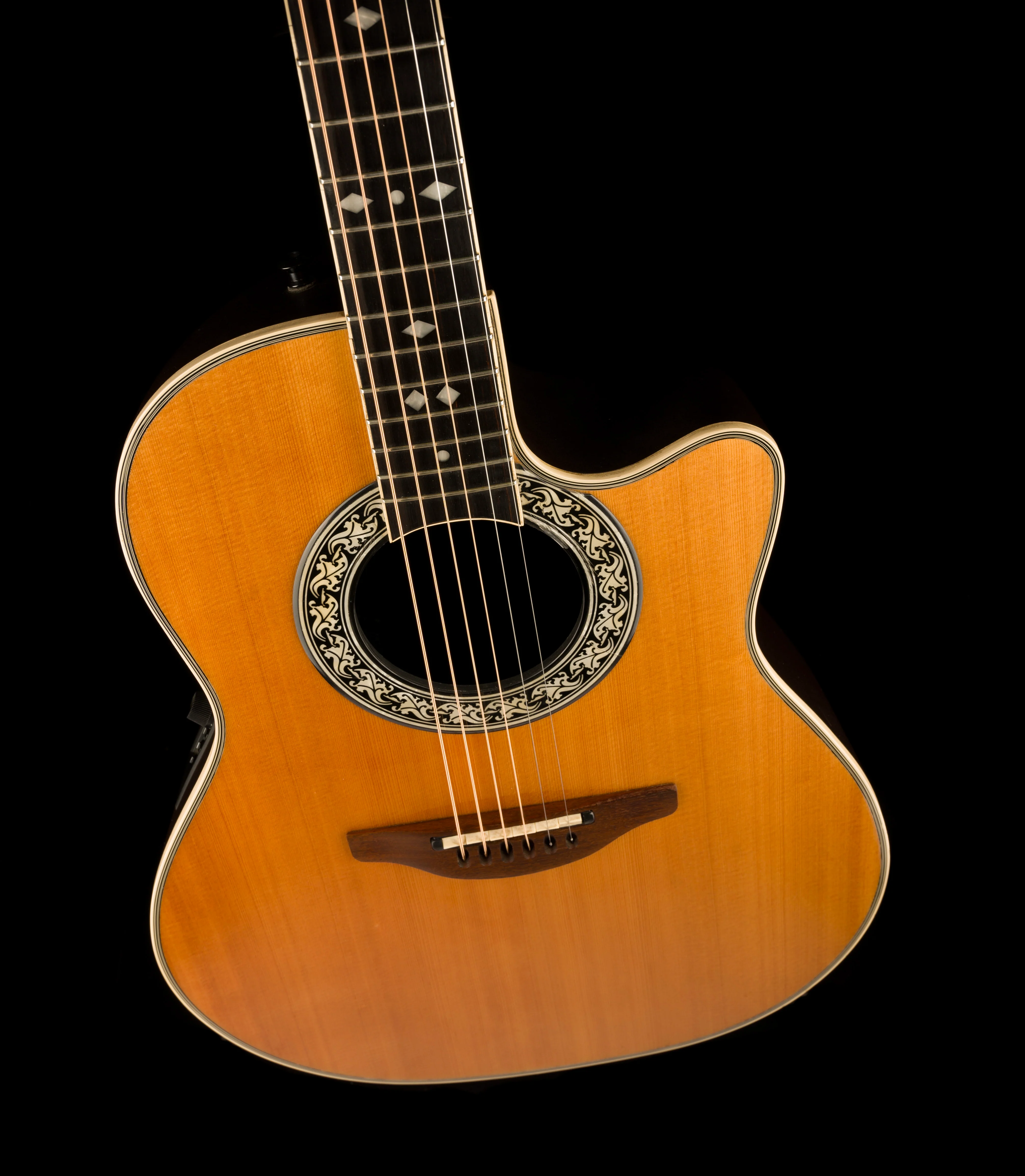 Pre Owned 1990's Ovation Legend Model 1767 Natural With OHSC - Image 4