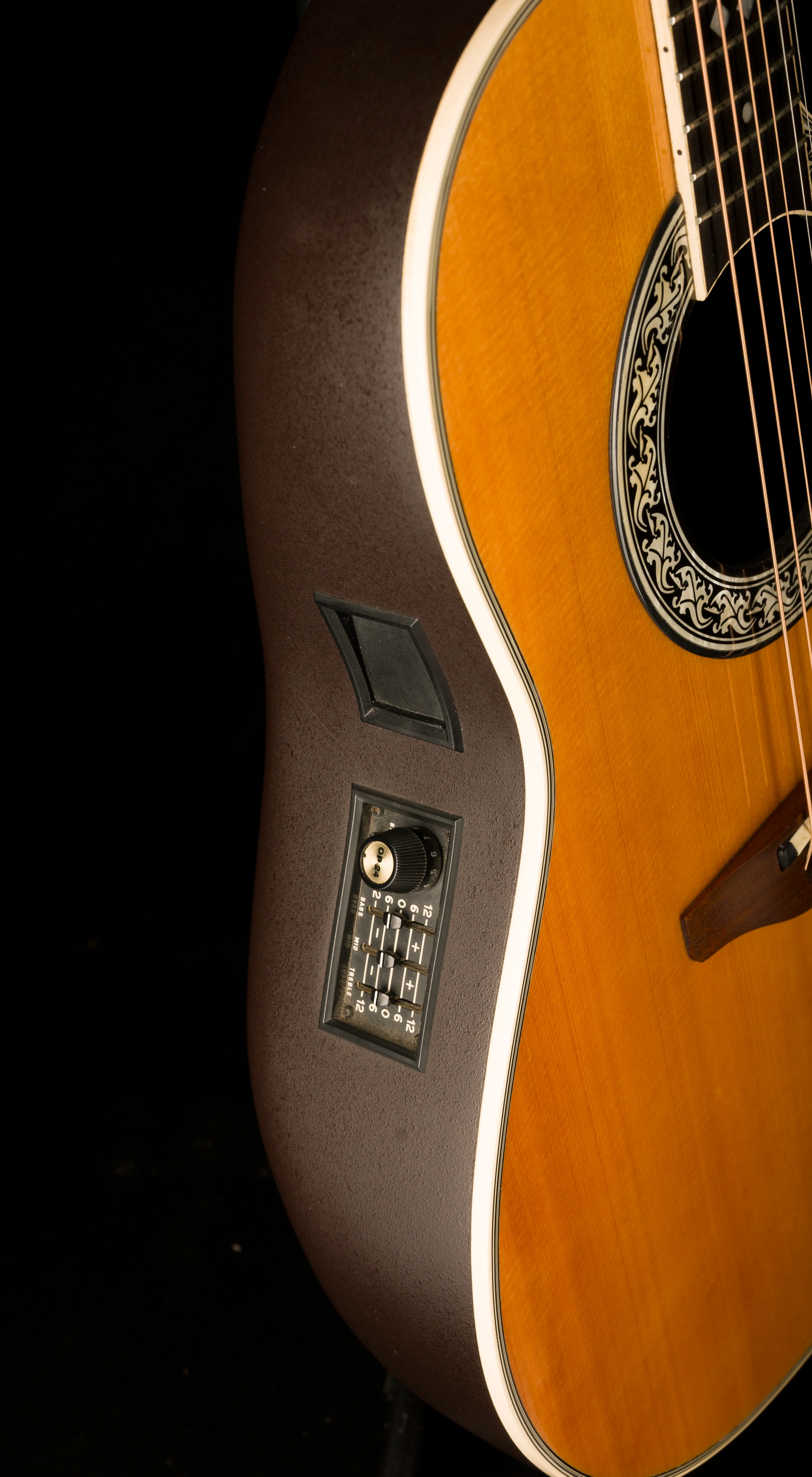 Pre Owned 1990's Ovation Legend Model 1767 Natural With OHSC - Image 8