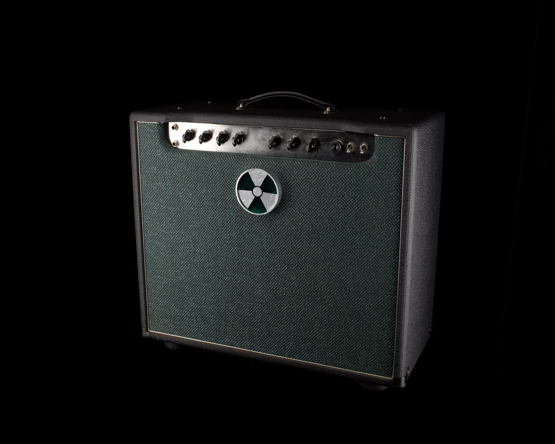 Pre Owned 1990s Overbuilt Custom 112 Guitar Amp Combo With Tremolo Footswitch - Image 2