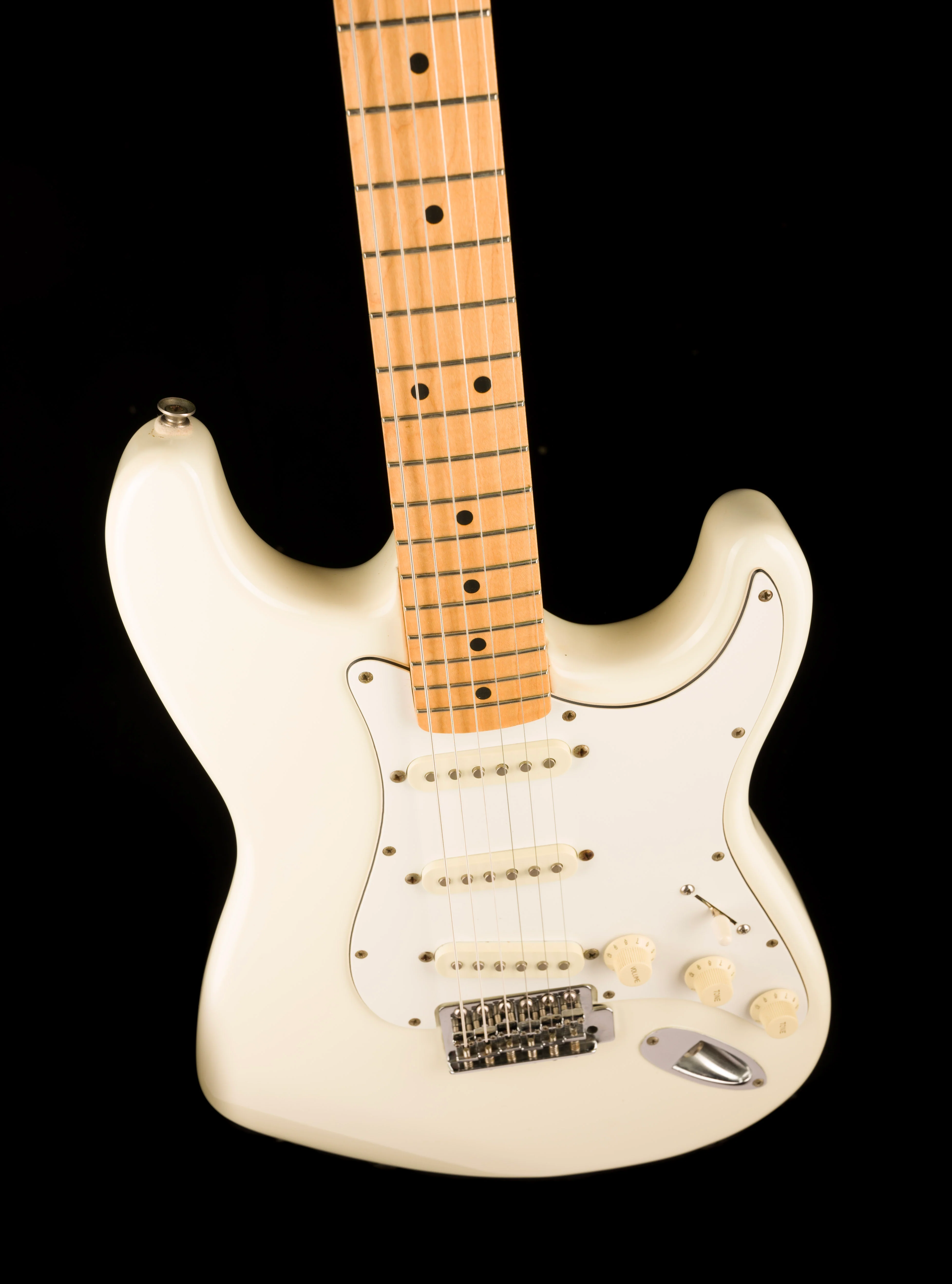 Pre Owned 1991 Fender Standard Stratocaster Arctic White Maple Neck With Gig Bag - Image 4