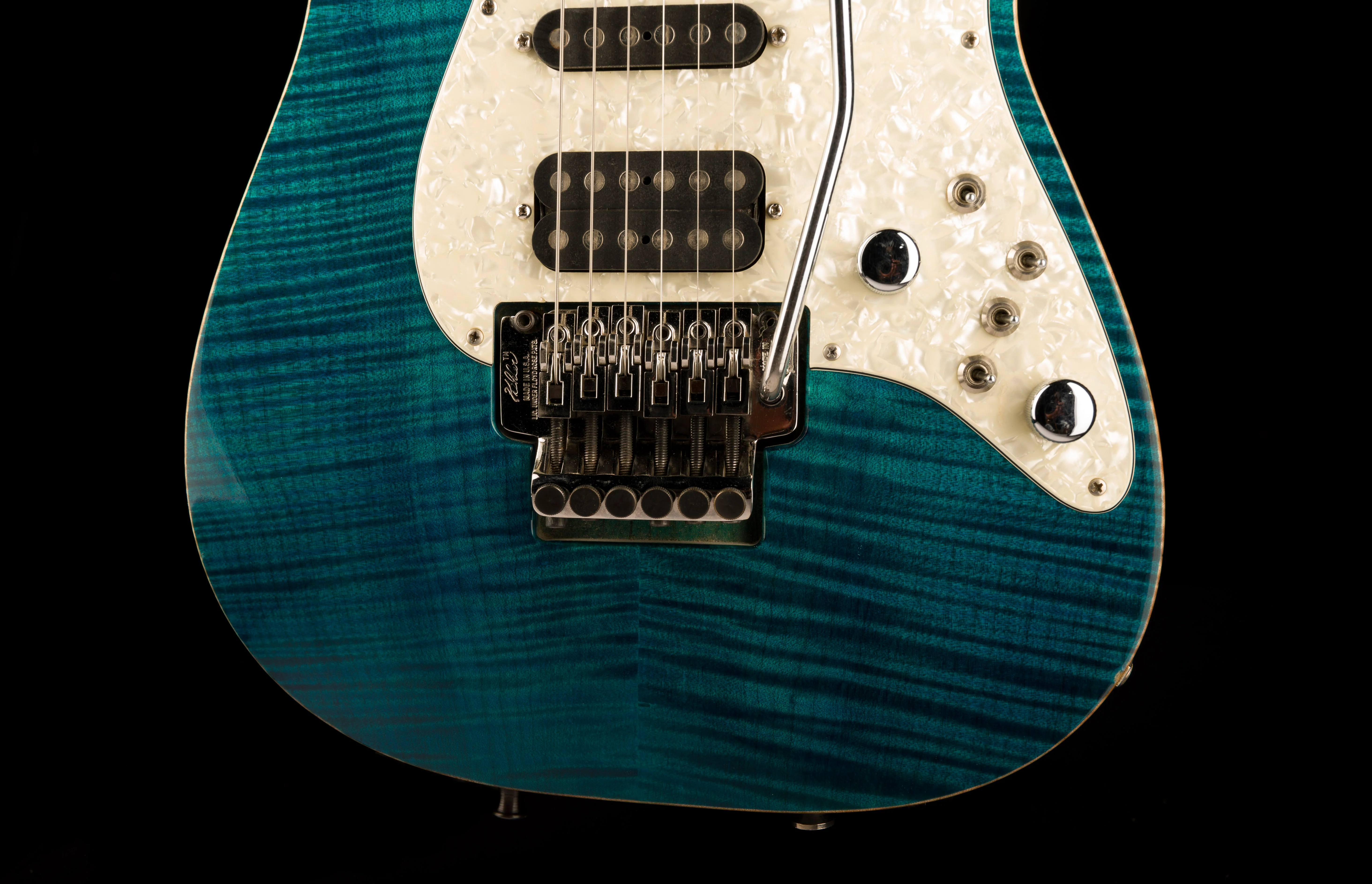 Pre Owned 1991 Tom Anderson Drop Top HSS Flametop Translucent Blue With Case - Image 5