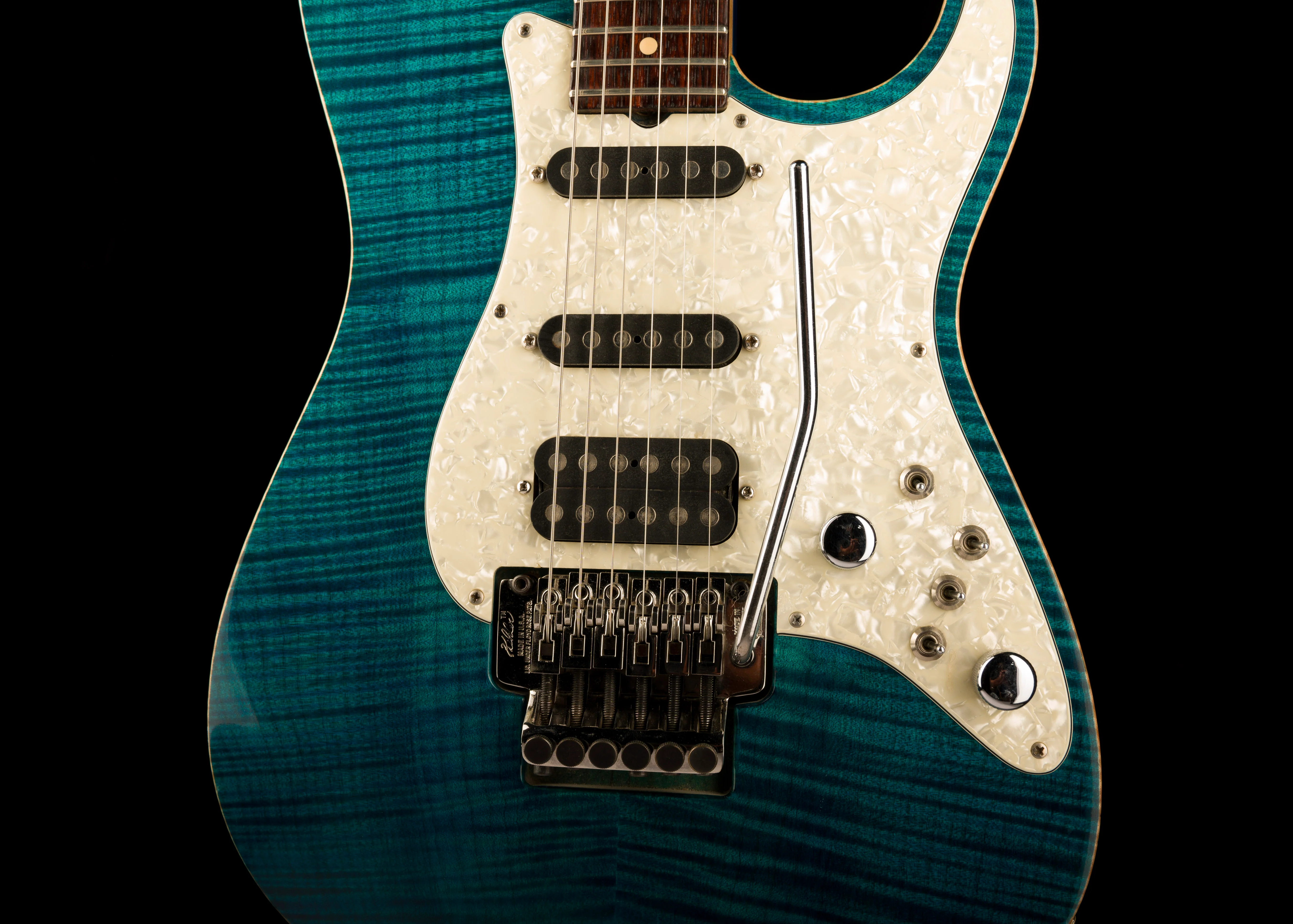 Pre Owned 1991 Tom Anderson Drop Top HSS Flametop Translucent Blue With Case - Image 6