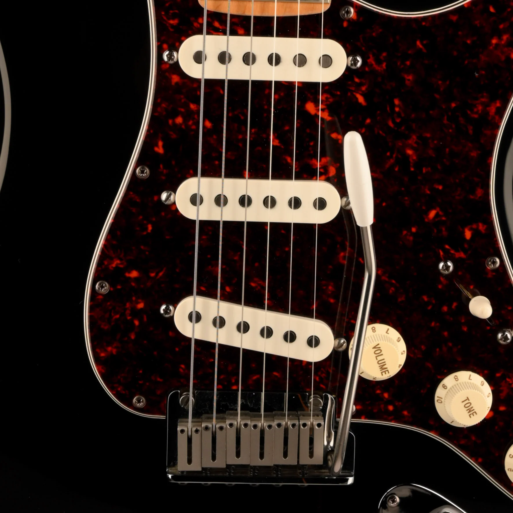 Pre Owned 1994 Fender 40th Anniversary American Standard Strat Black with OHSC - Image 5