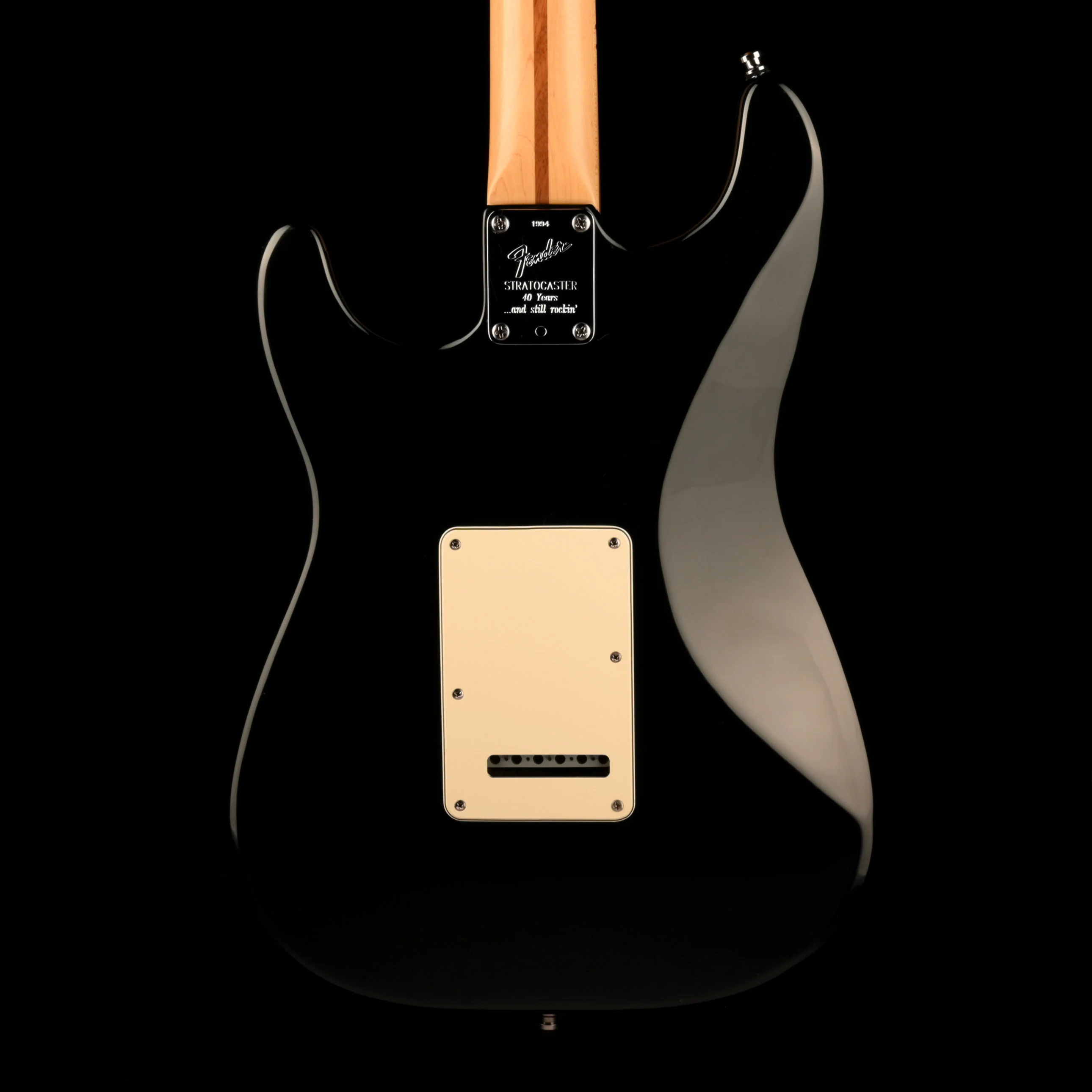 Pre Owned 1994 Fender 40th Anniversary American Standard Strat Black with OHSC - Image 9
