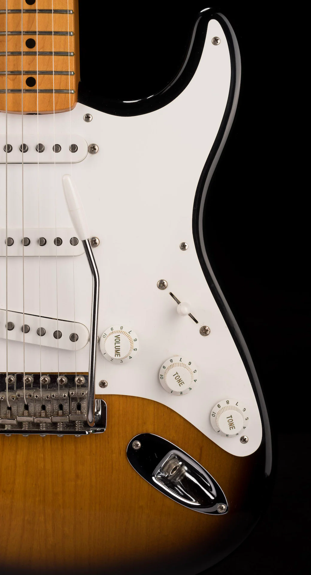 Pre Owned 1994 Fender Limited Edition 40th Anniversary '54 Stratocaster With Case - Image 8