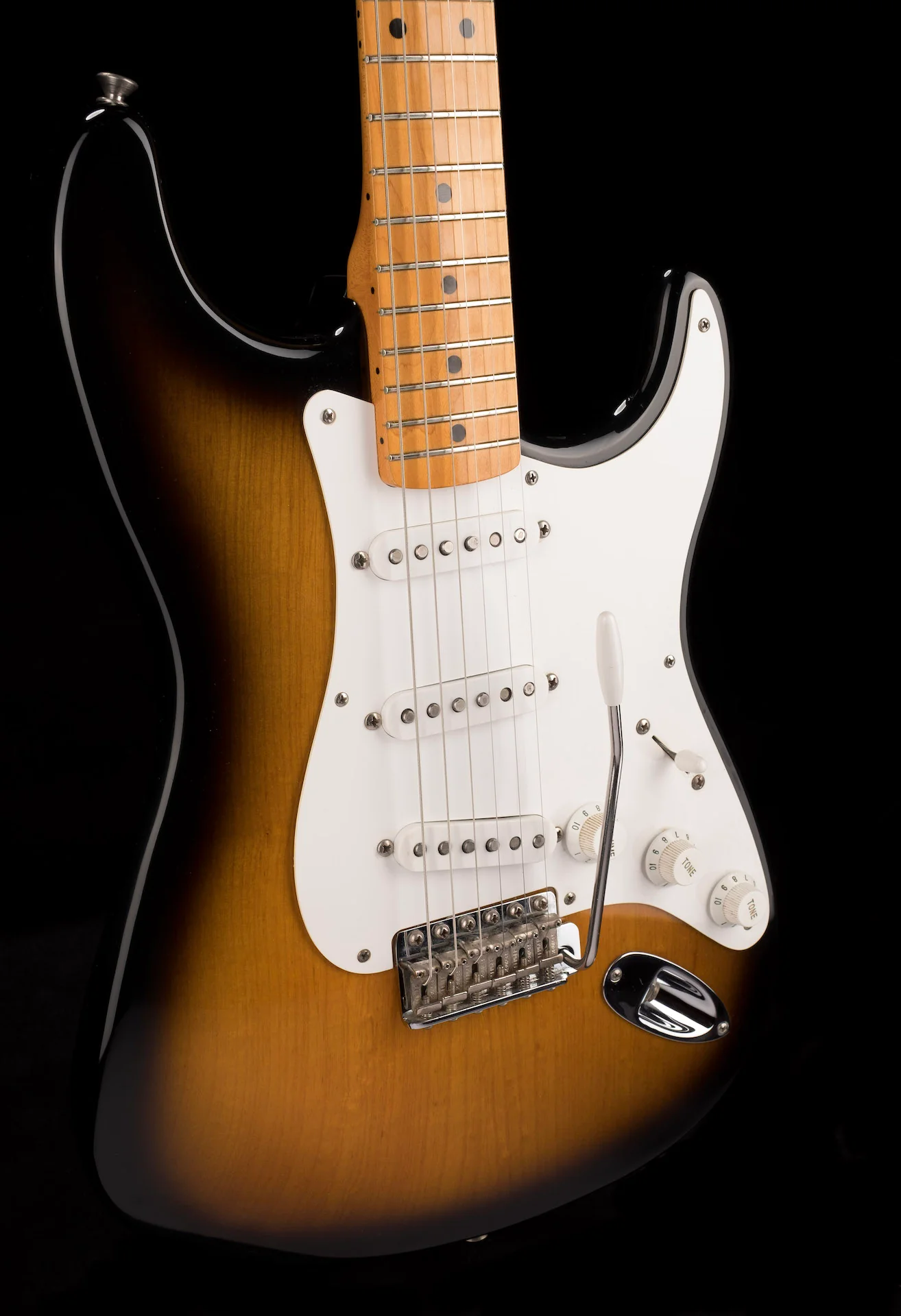 Pre Owned 1994 Fender Limited Edition 40th Anniversary '54 Stratocaster With Case - Image 9