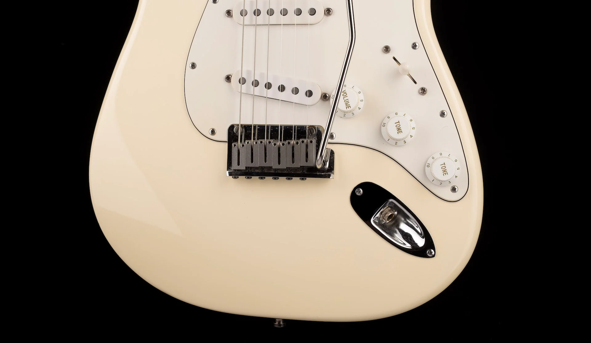 Pre Owned 1995 Fender Stratocaster American Standard Vintage White - MN N538957 - Image 5